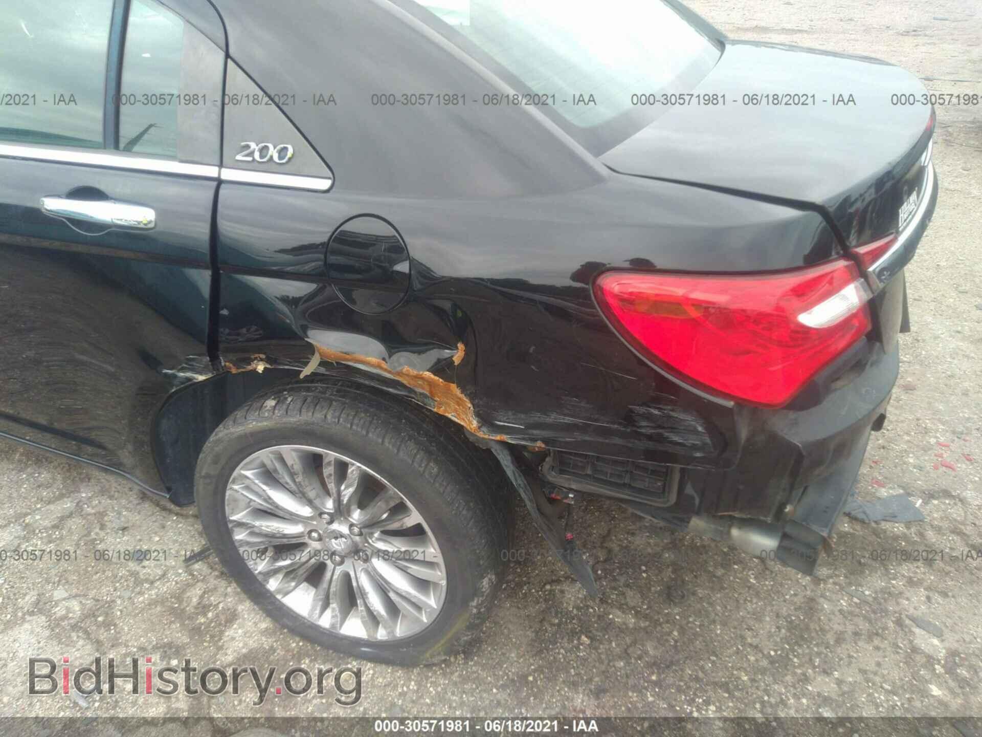 2013 CHRYSLER 200 - VIN: 1C3CCBCG0DN553320 - Фото 6