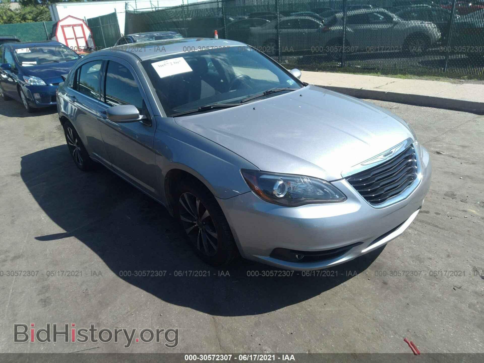 Фотография 1C3CCBBBXDN580515 - CHRYSLER 200 2013