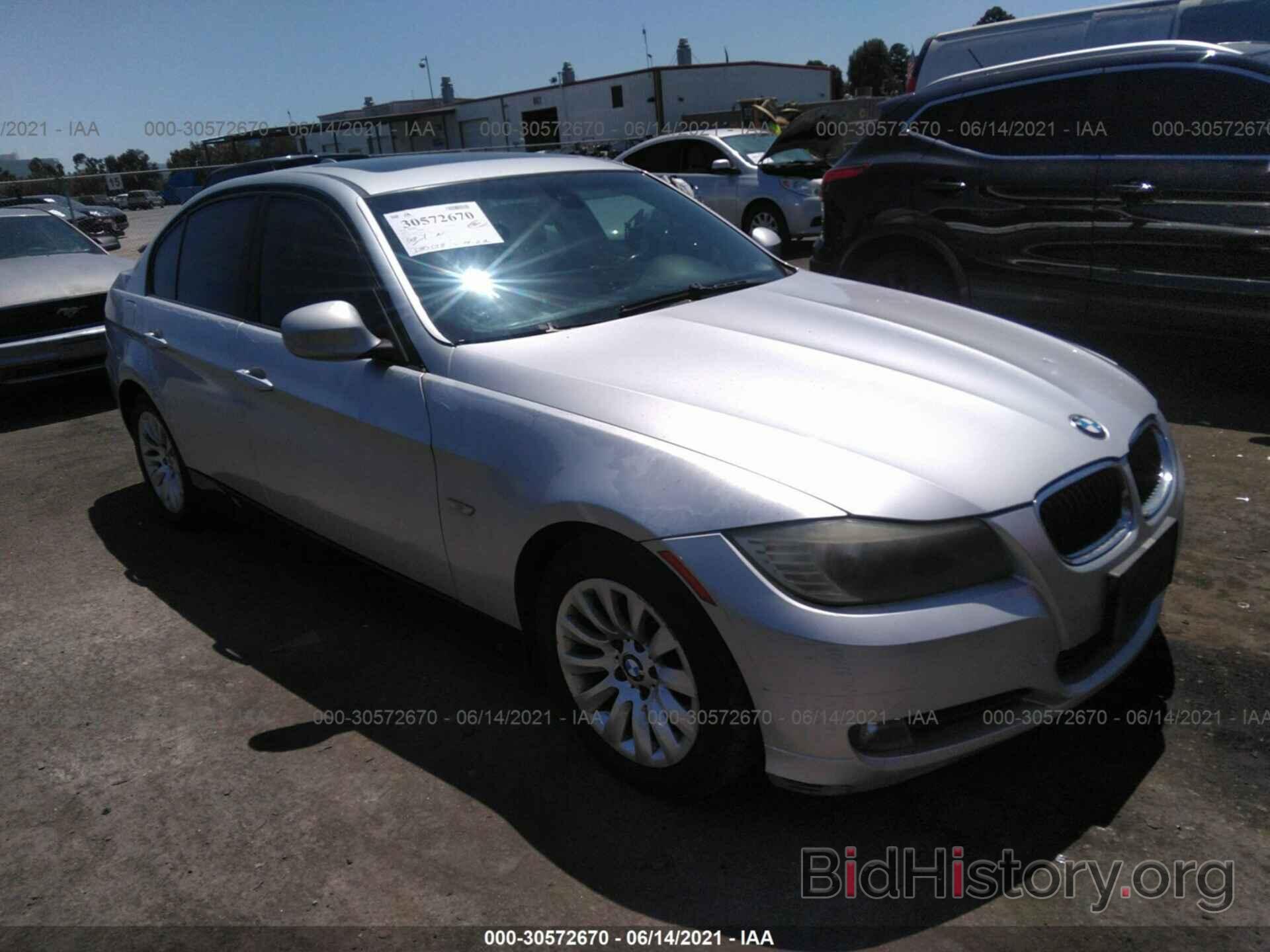 Photo WBAPH77539NM47596 - BMW 3 SERIES 2009