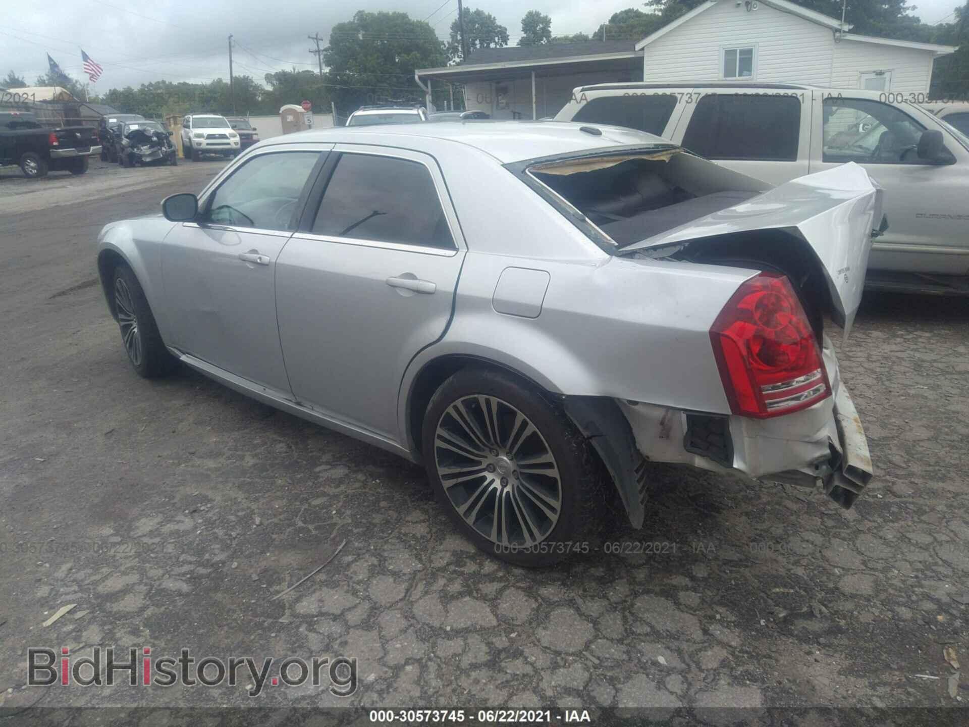 2010 CHRYSLER 300 - VIN: 2C3CA2CV6AH279839 - Фото 3