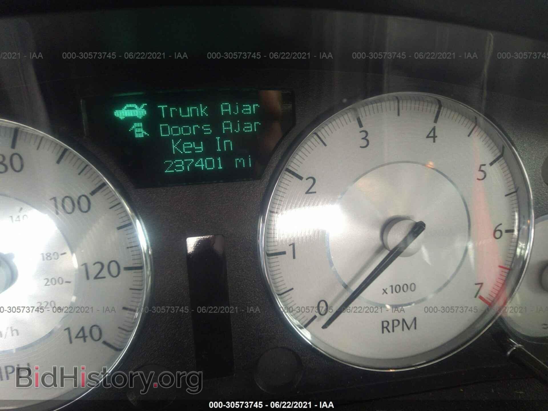 2010 CHRYSLER 300 - VIN: 2C3CA2CV6AH279839 - Фото 7