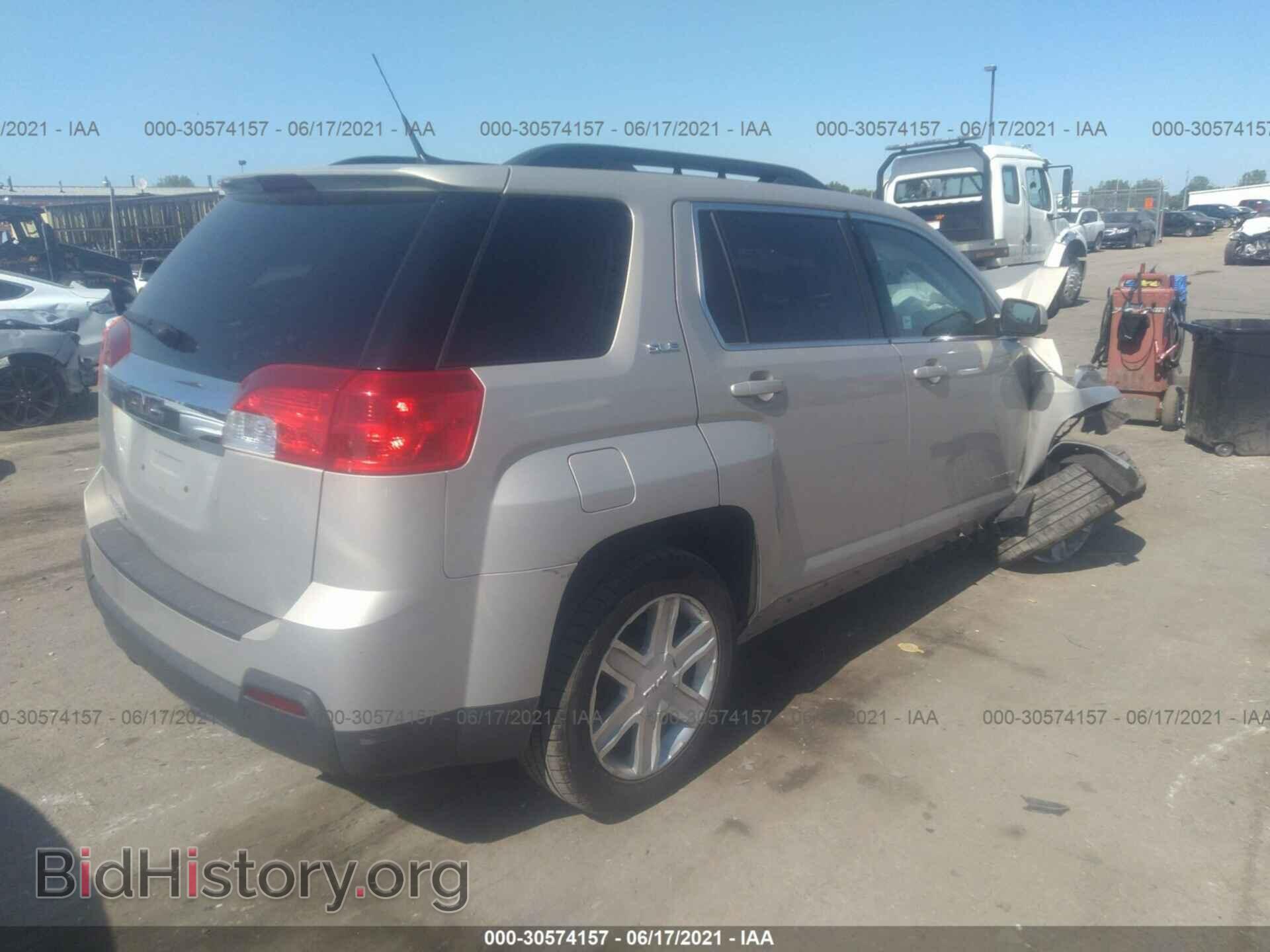 2011 GMC TERRAIN - VIN: 2CTALSEC5B6348918 - Photo 4