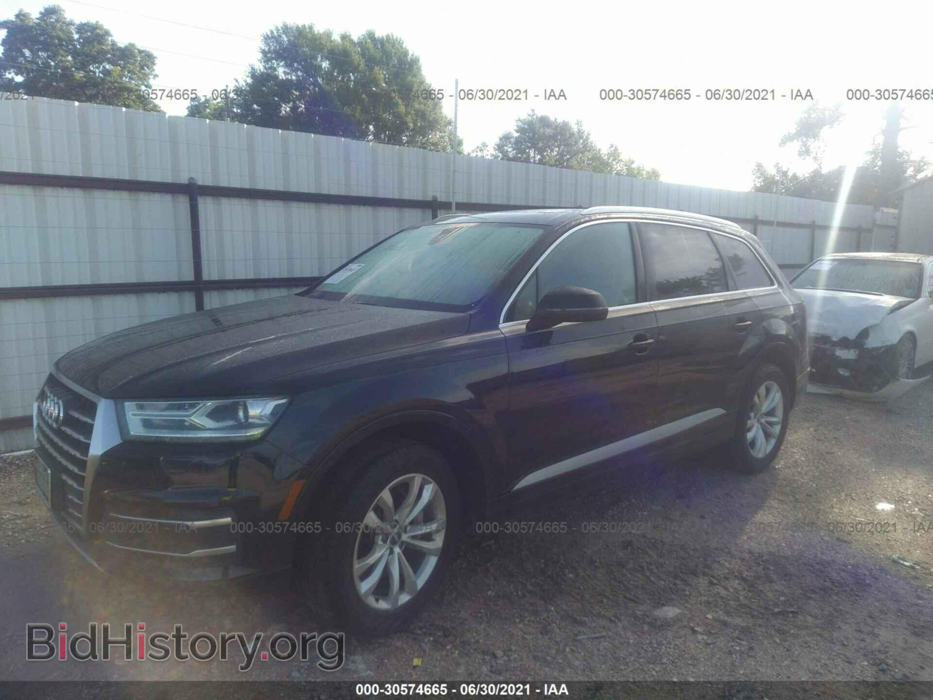 2017 AUDI Q7 - VIN: WA1AHAF72HD044281 - Фото 2