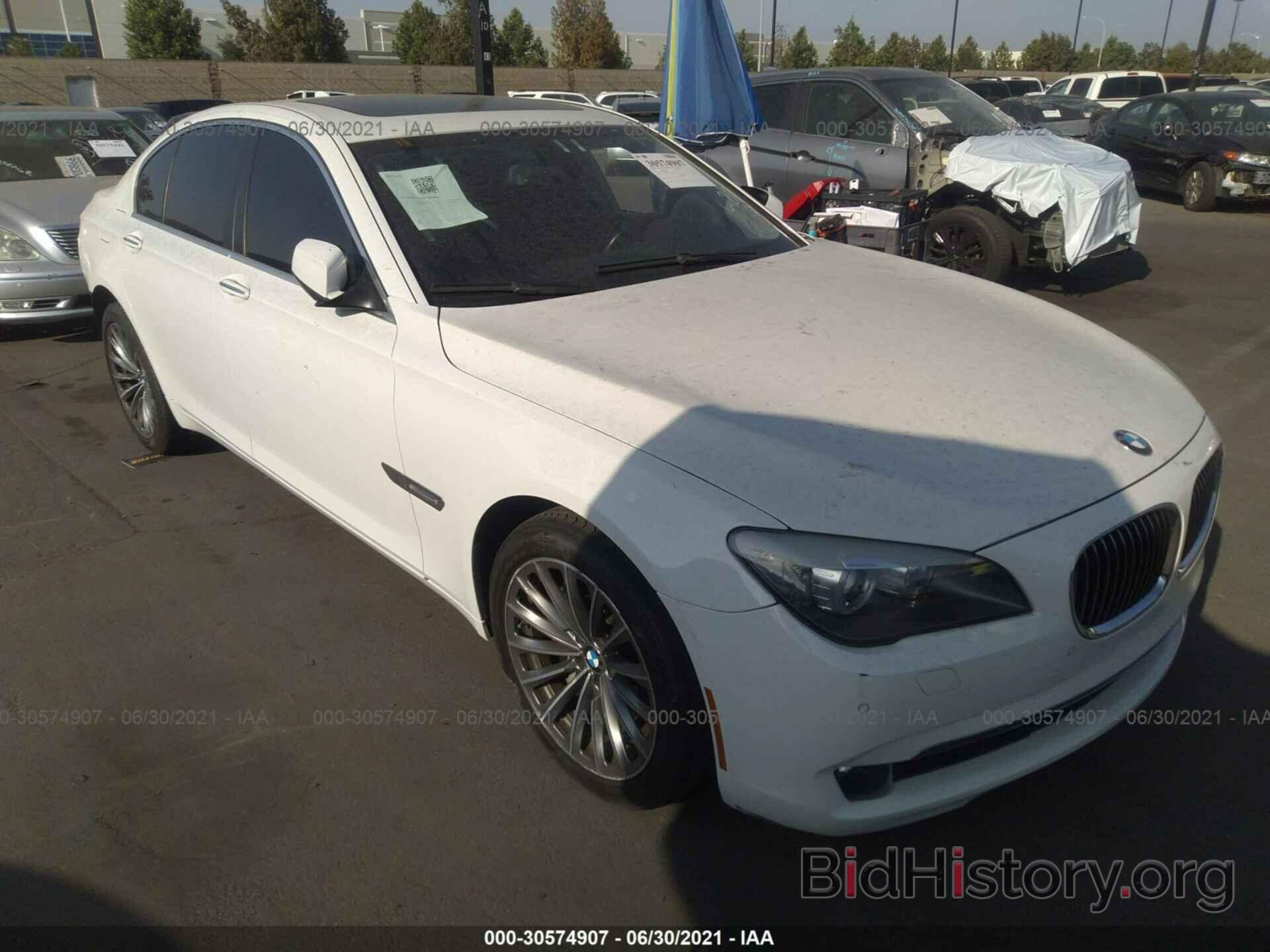 Фотография WBAKA4C50CDS99441 - BMW 7 SERIES 2012