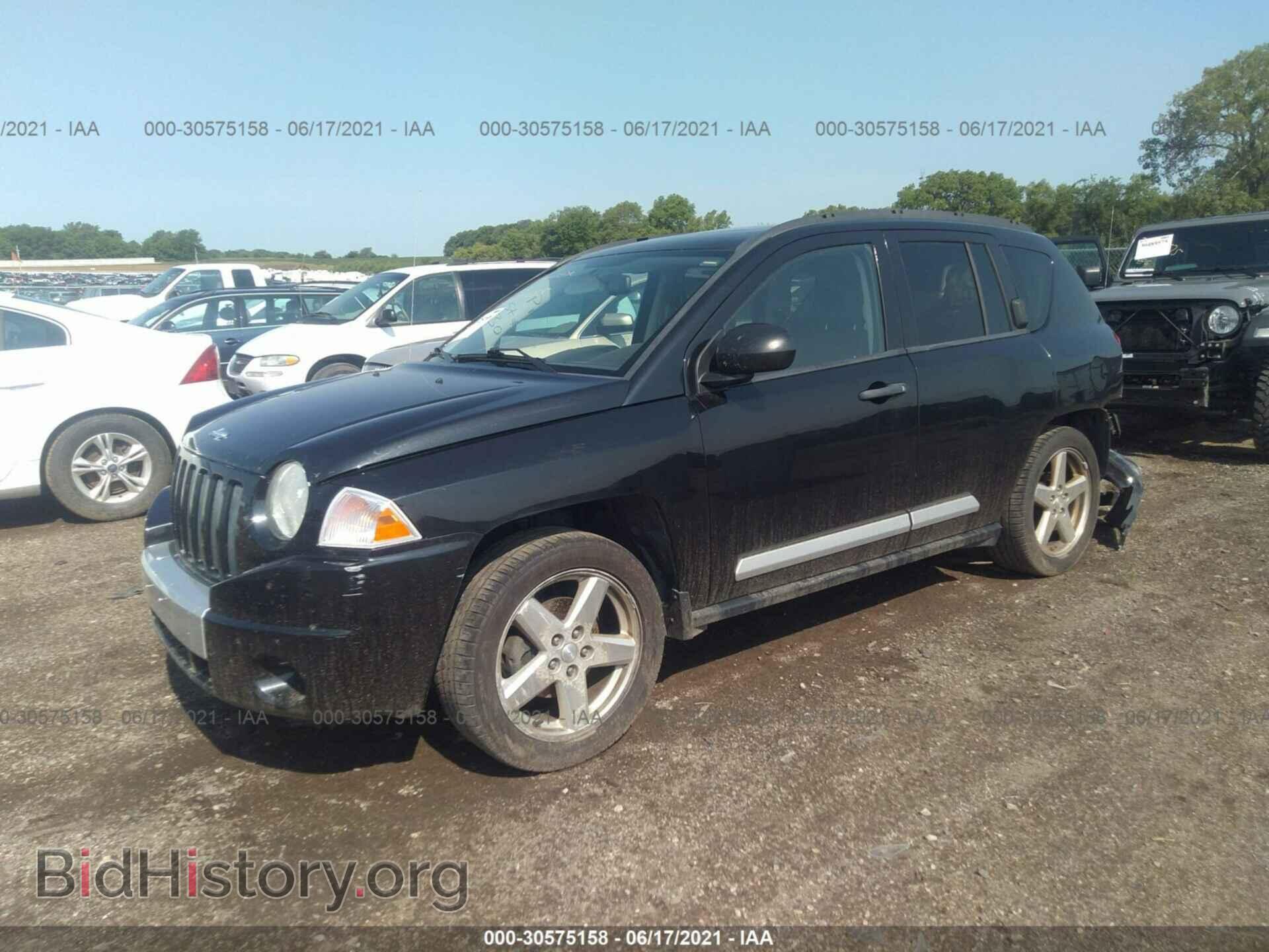 2009 JEEP COMPASS - VIN: 1J4FF57B69D121631 - Photo 2