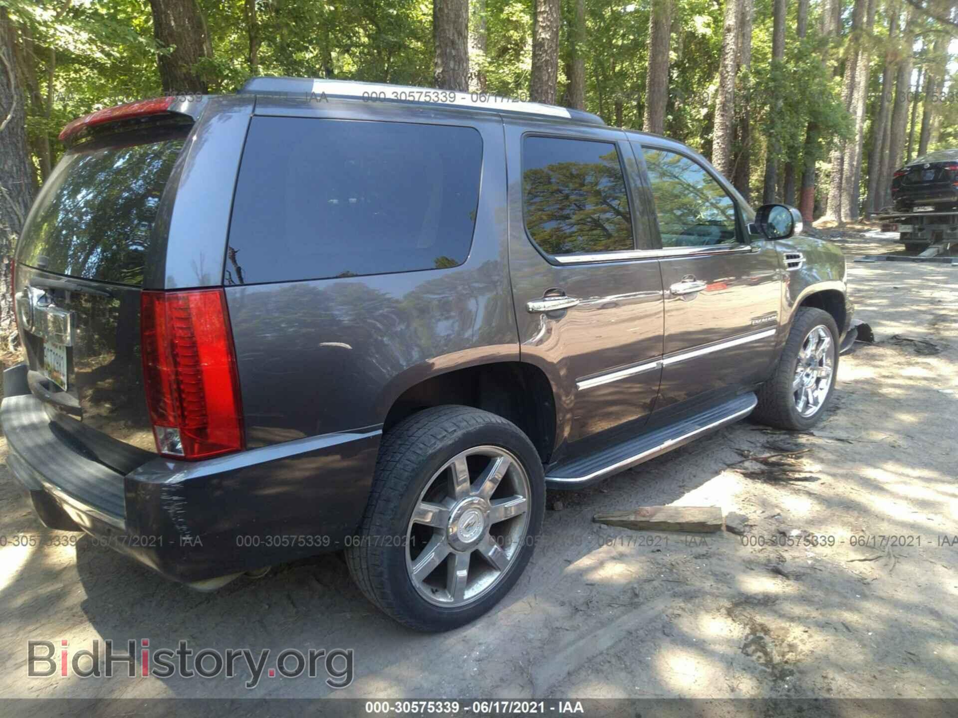 2011 CADILLAC ESCALADE - VIN: 1GYS4BEF1BR214865 - Фото 4