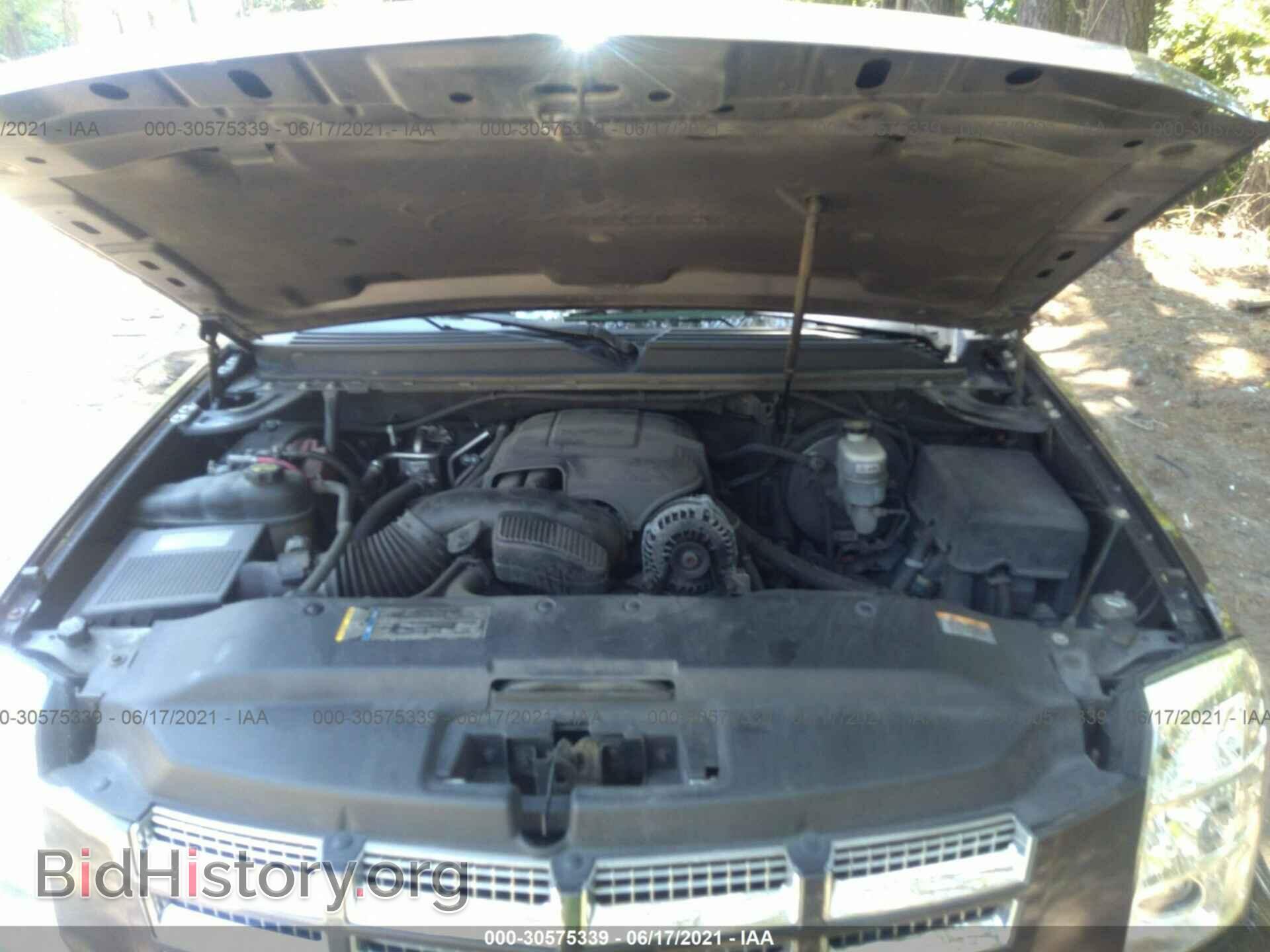 2011 CADILLAC ESCALADE - VIN: 1GYS4BEF1BR214865 - Фото 10