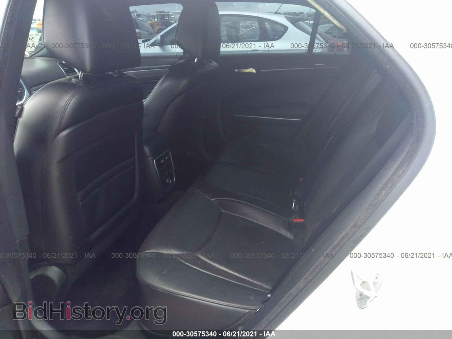 2013 CHRYSLER 300 - VIN: 2C3CCAET0DH661658 - Фото 8