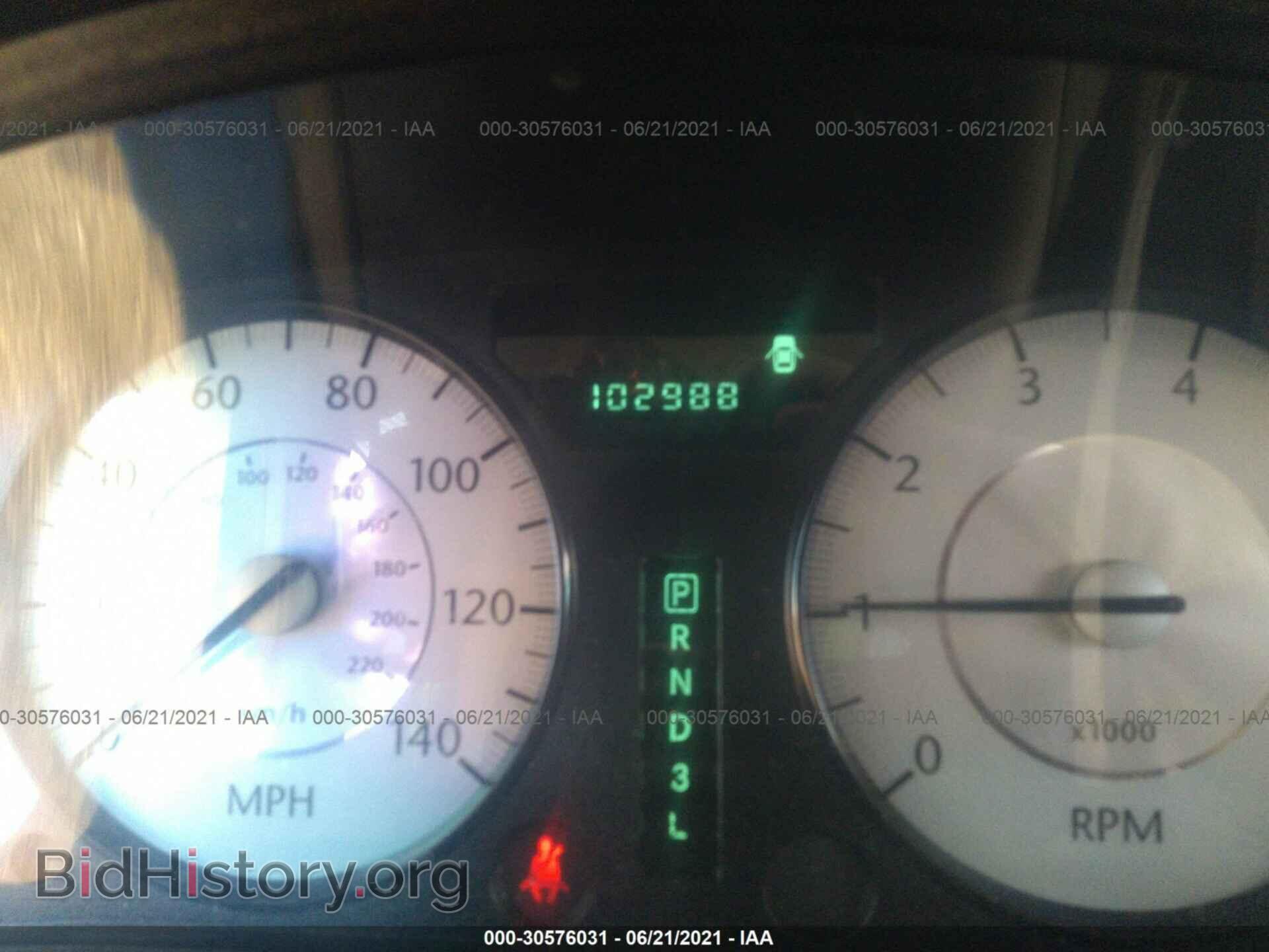 2010 CHRYSLER 300 - VIN: 2C3CA4CD1AH164729 - Фото 7