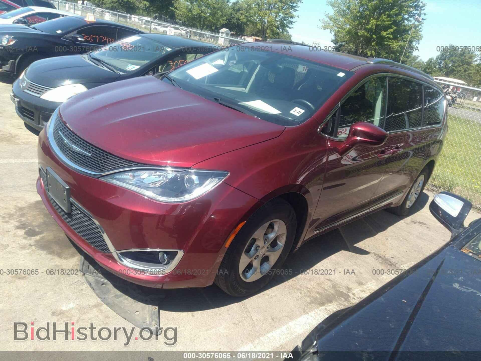 2017 CHRYSLER PACIFICA - VIN: 2C4RC1EG2HR653778 - Photo 2