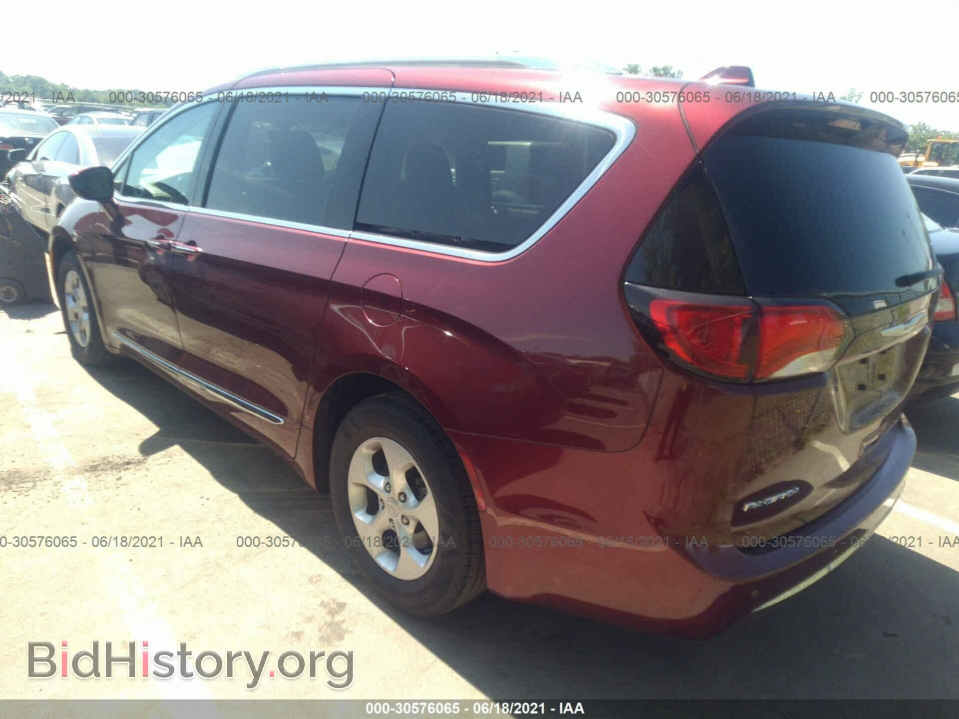 2017 CHRYSLER PACIFICA - VIN: 2C4RC1EG2HR653778 - Photo 3