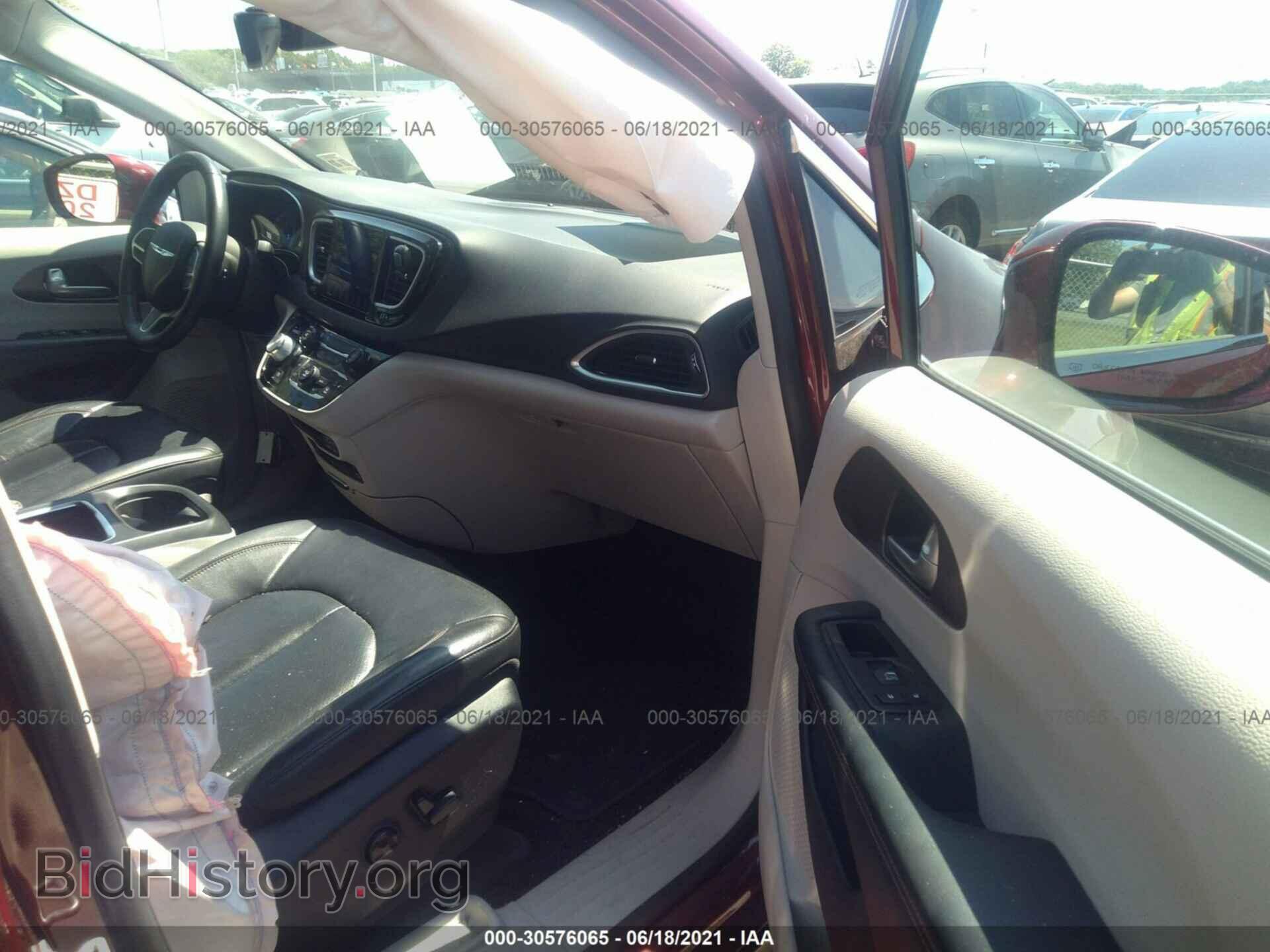 2017 CHRYSLER PACIFICA - VIN: 2C4RC1EG2HR653778 - Photo 5