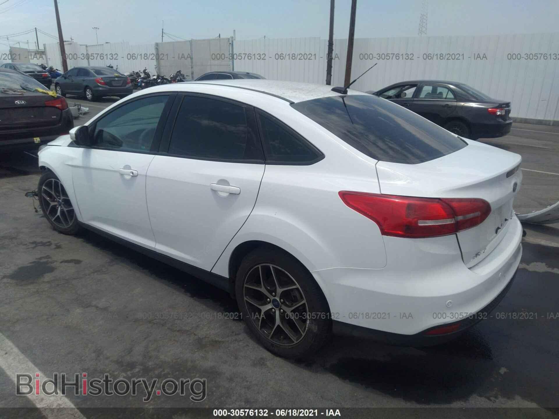 2017 FORD FOCUS - VIN: 1FADP3H23HL219717 - Фото 3