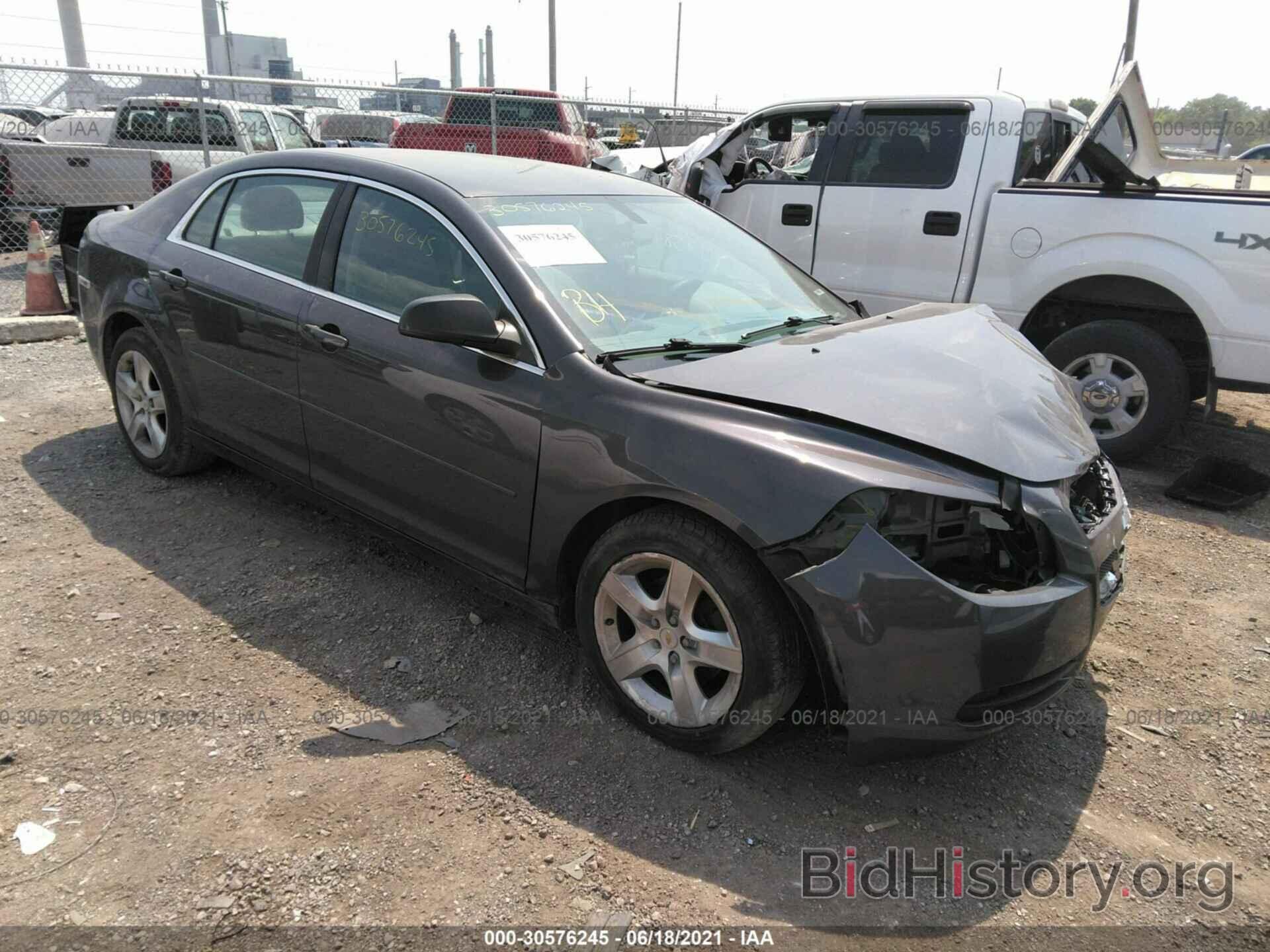 Photo 1G1ZB5E18BF275754 - CHEVROLET MALIBU 2011