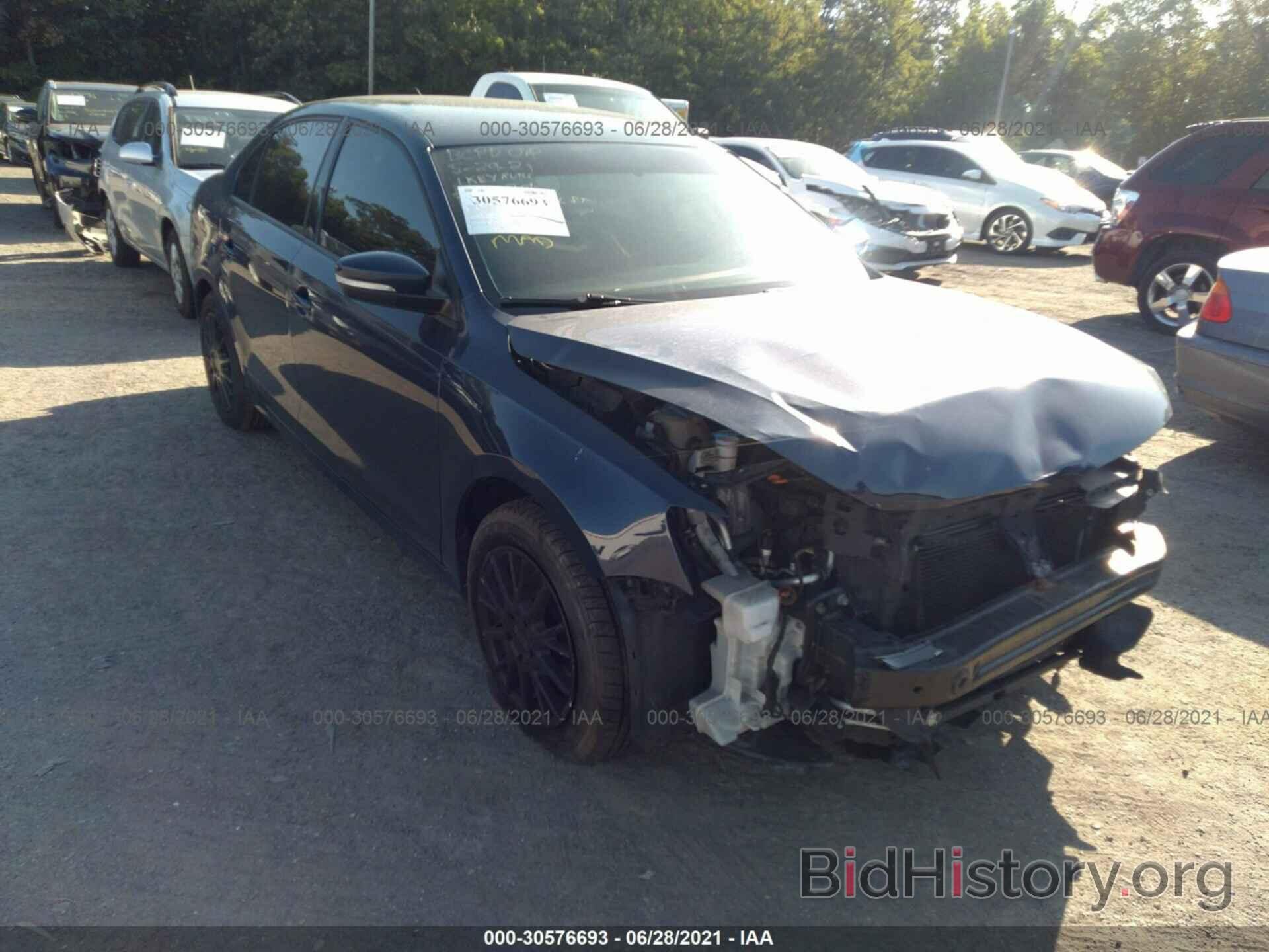 Photo 3VWD17AJ8EM277964 - VOLKSWAGEN JETTA SEDAN 2014