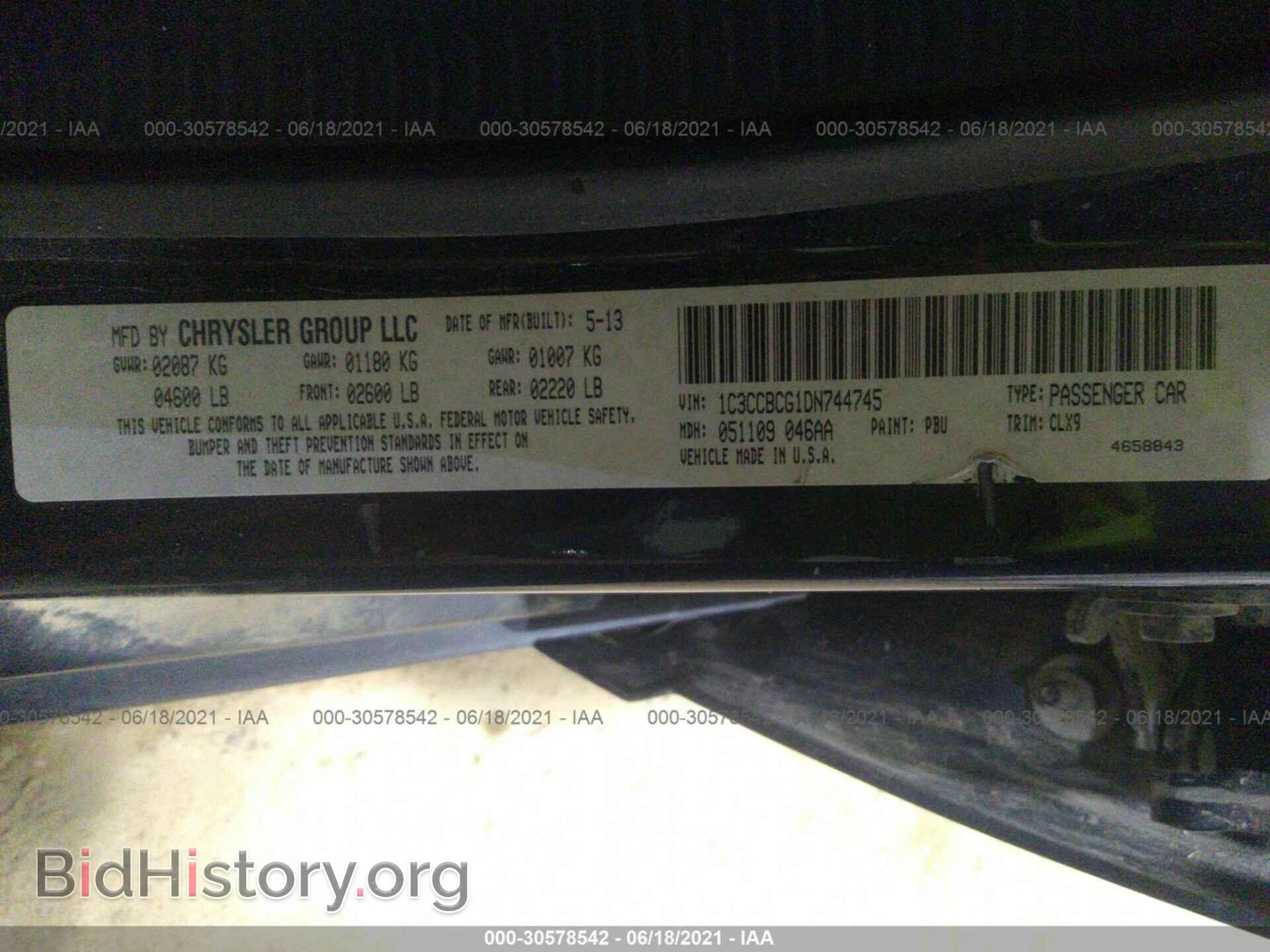 2013 CHRYSLER 200 - VIN: 1C3CCBCG1DN744745 - Фото 9