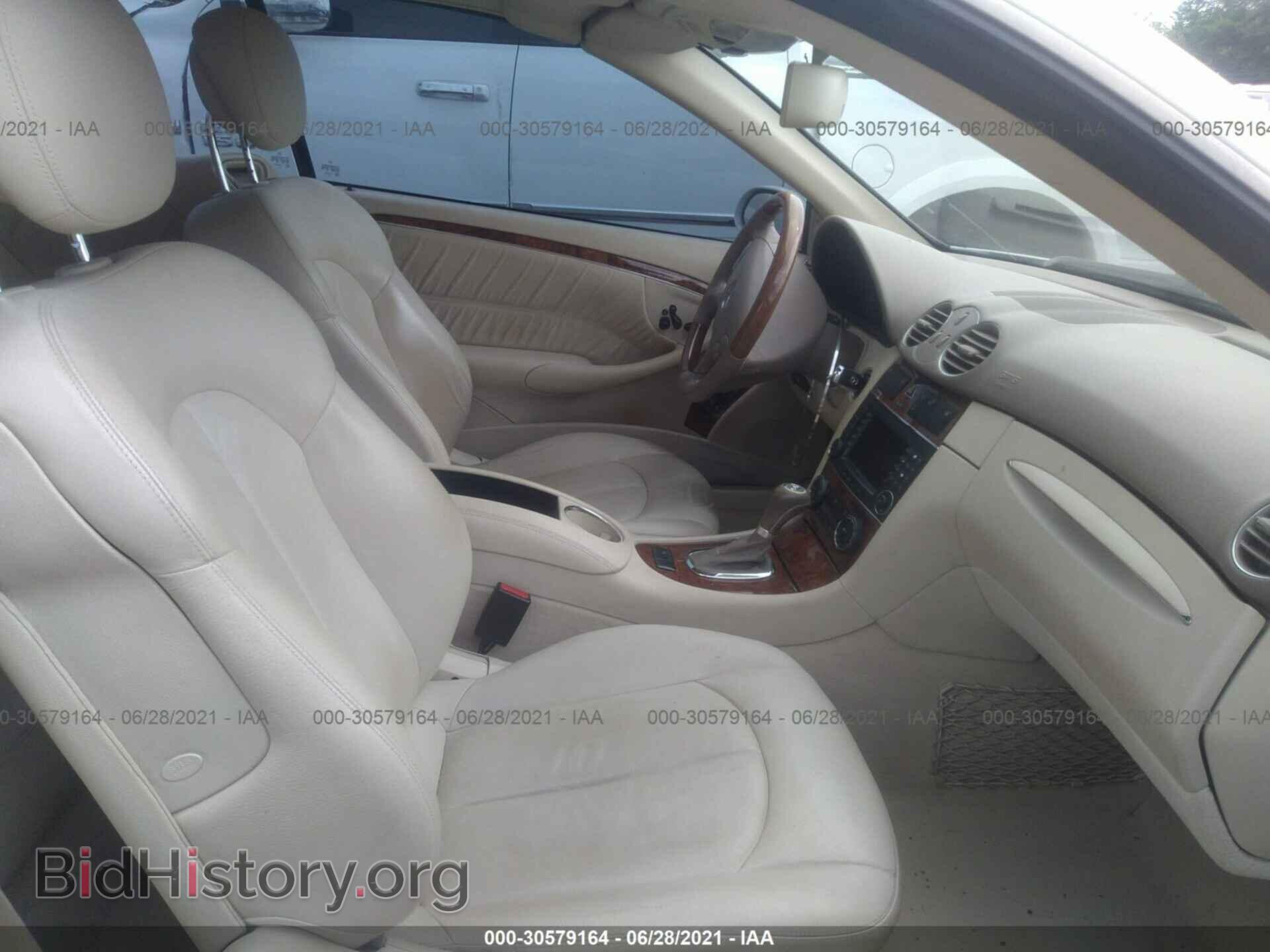 2007 MERCEDES-BENZ CLK-CLASS - VIN: WDBTK56F87F219035 - Фото 5