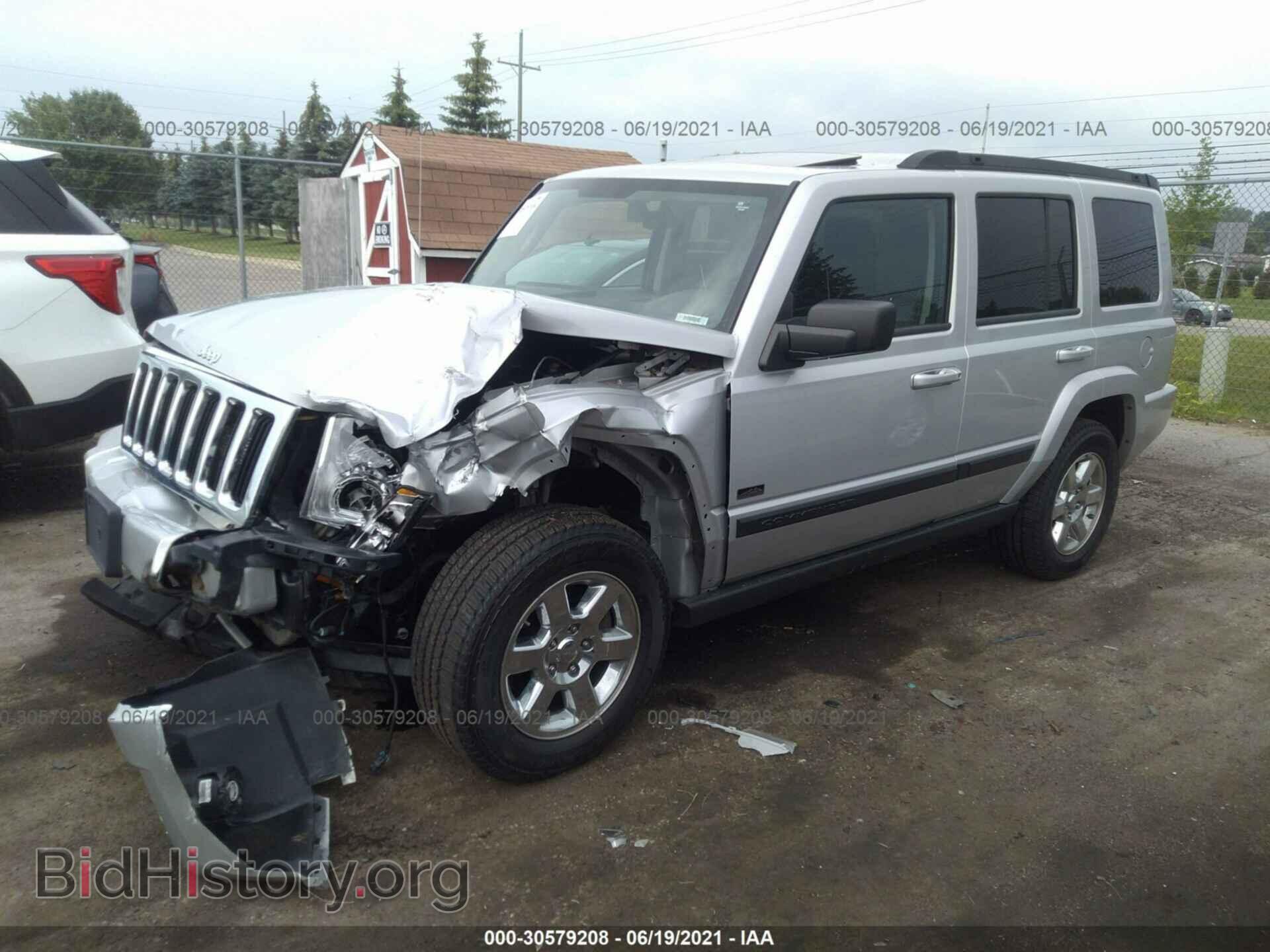 2007 JEEP COMMANDER - VIN: 1J8HG48K47C621237 - Photo 2