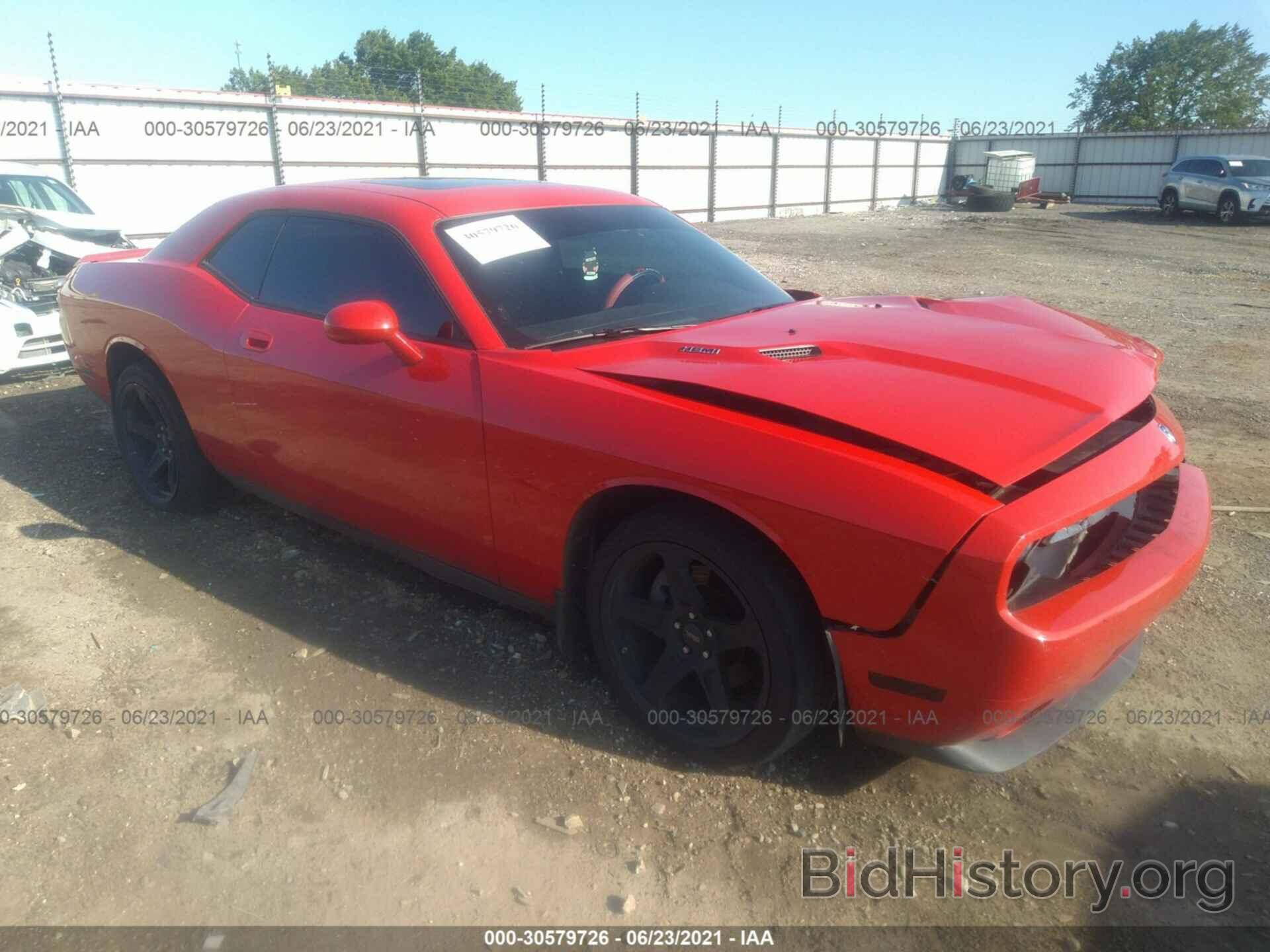 Photo 2B3LJ54T69H588606 - DODGE CHALLENGER 2009