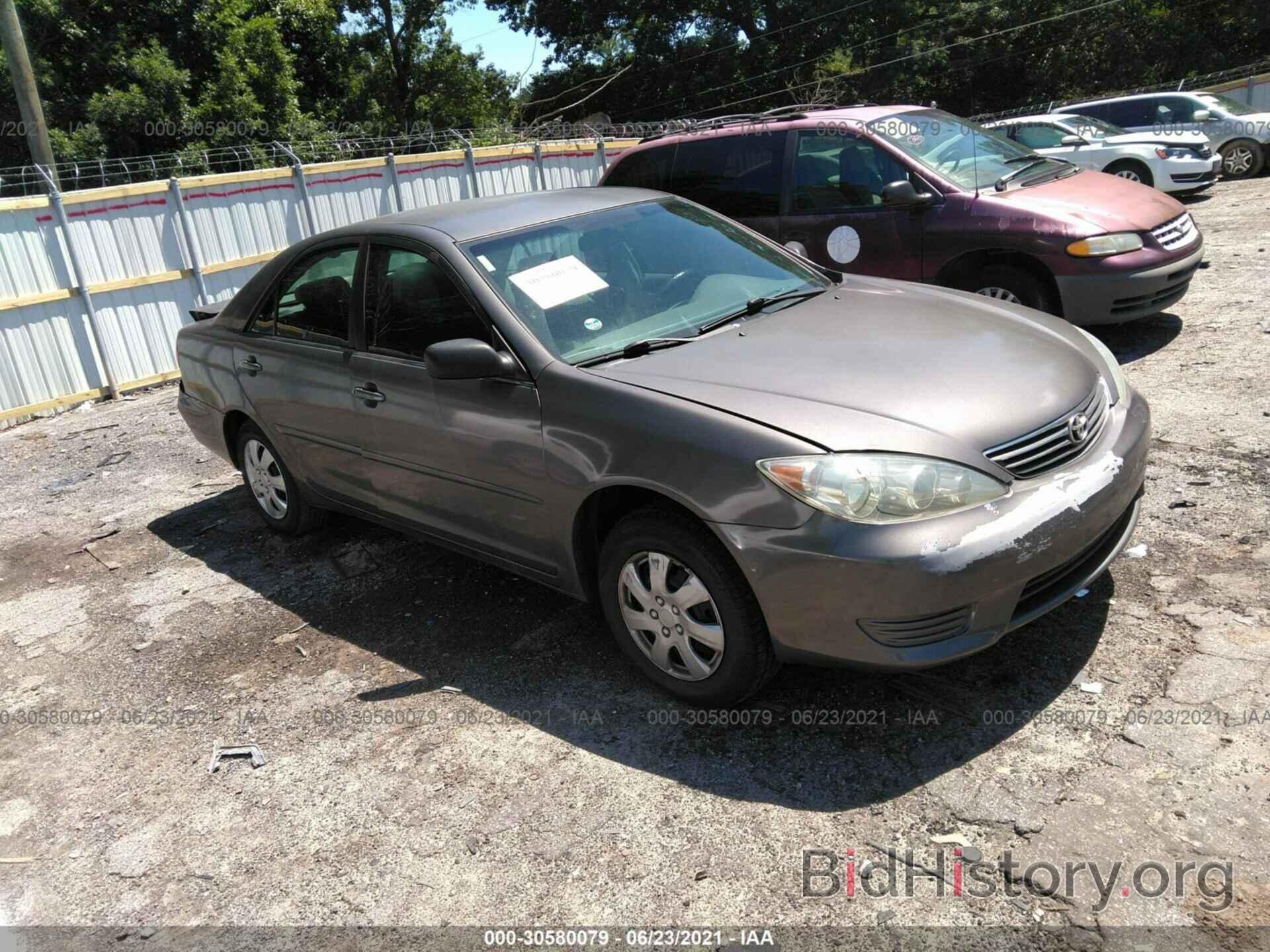 Photo 4T1BE32K36U682458 - TOYOTA CAMRY 2006