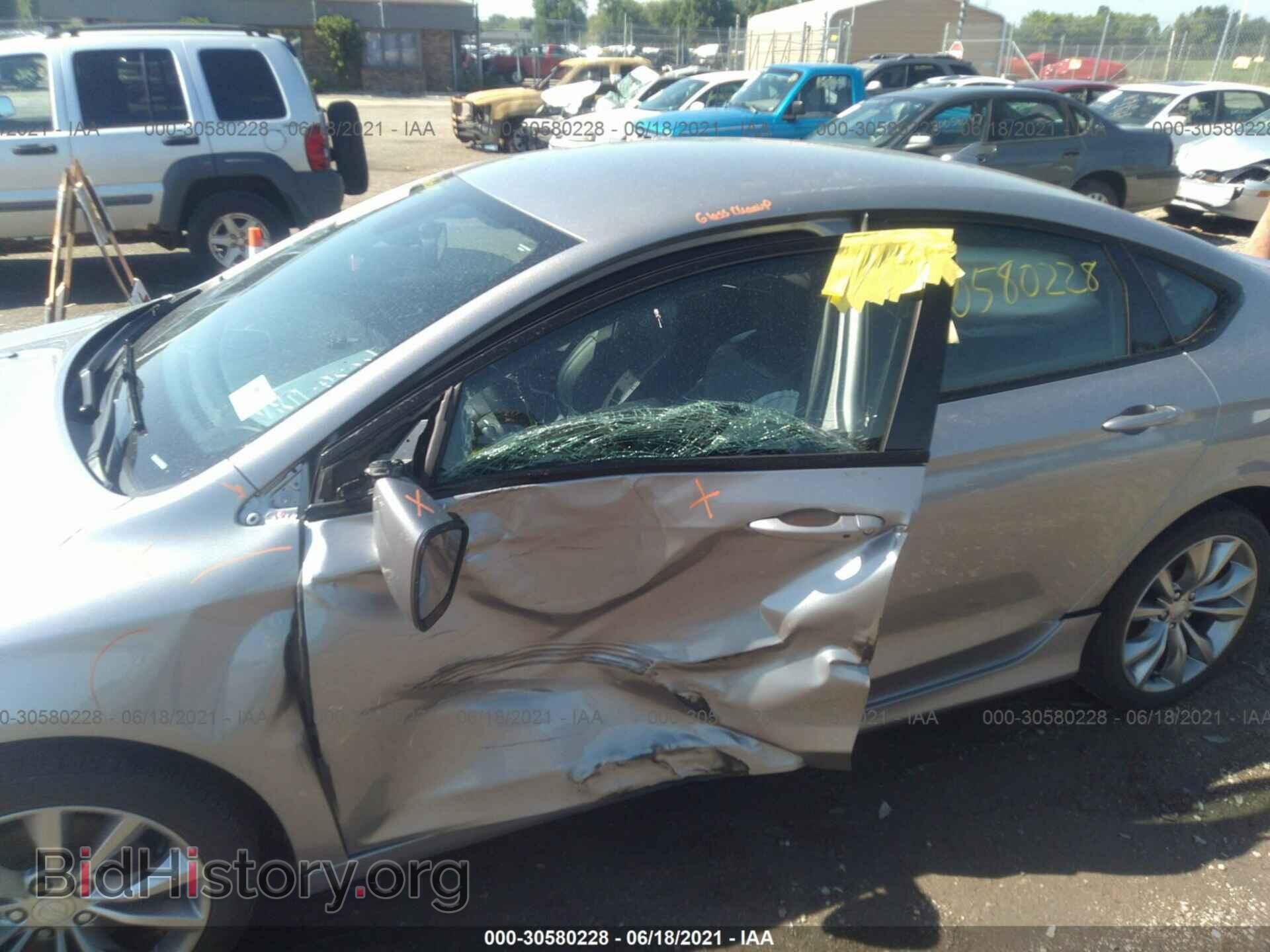 2016 CHRYSLER 200 - VIN: 1C3CCCBB1GN130116 - Photo 6