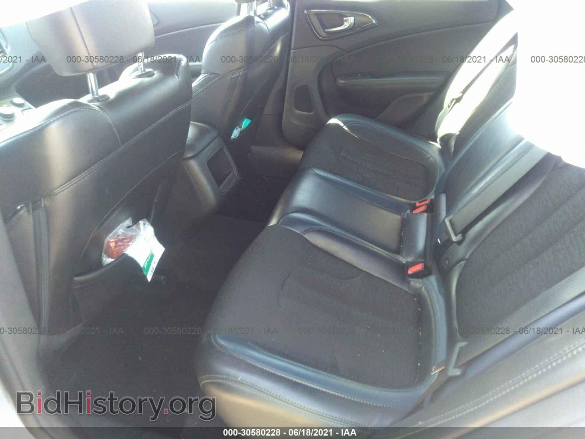 2016 CHRYSLER 200 - VIN: 1C3CCCBB1GN130116 - Photo 8