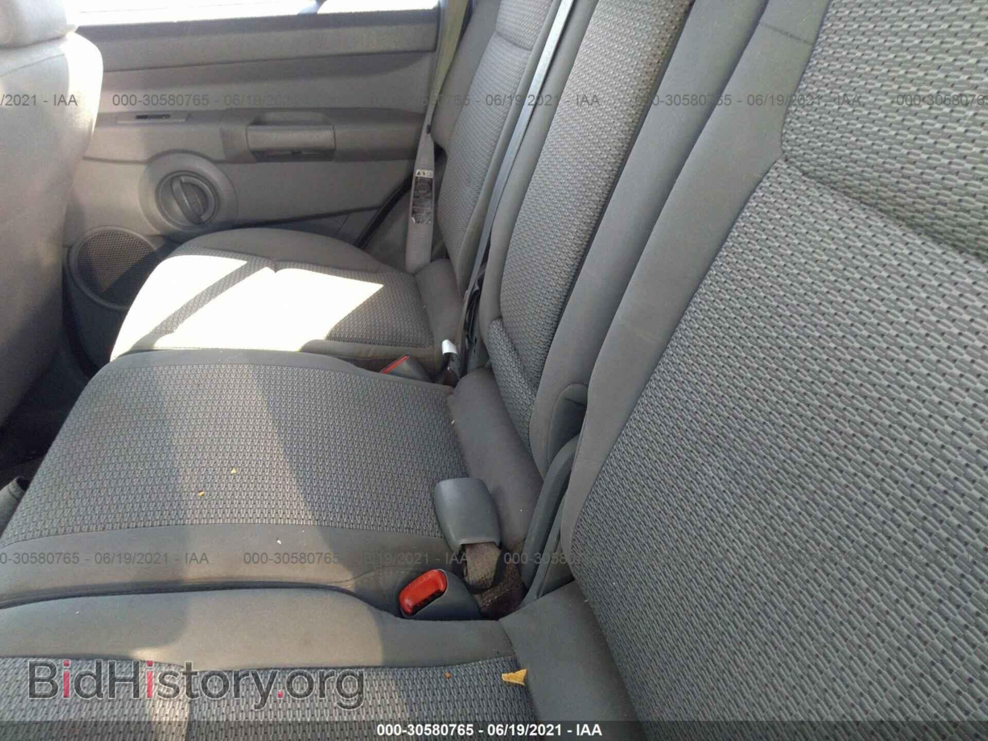2007 JEEP COMMANDER - VIN: 1J8HH48K87C612585 - Фото 8