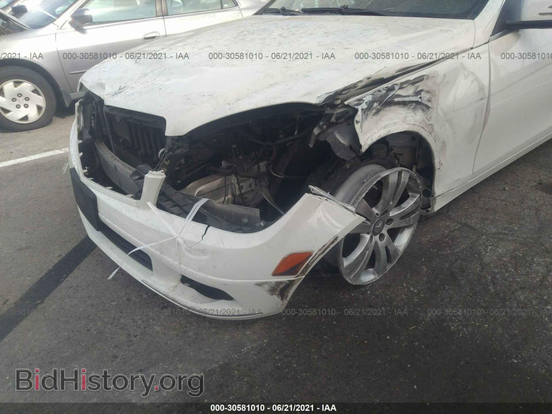 2011 MERCEDES-BENZ C-CLASS - VIN: WDDGF5EB9BR167188 - Фото 6