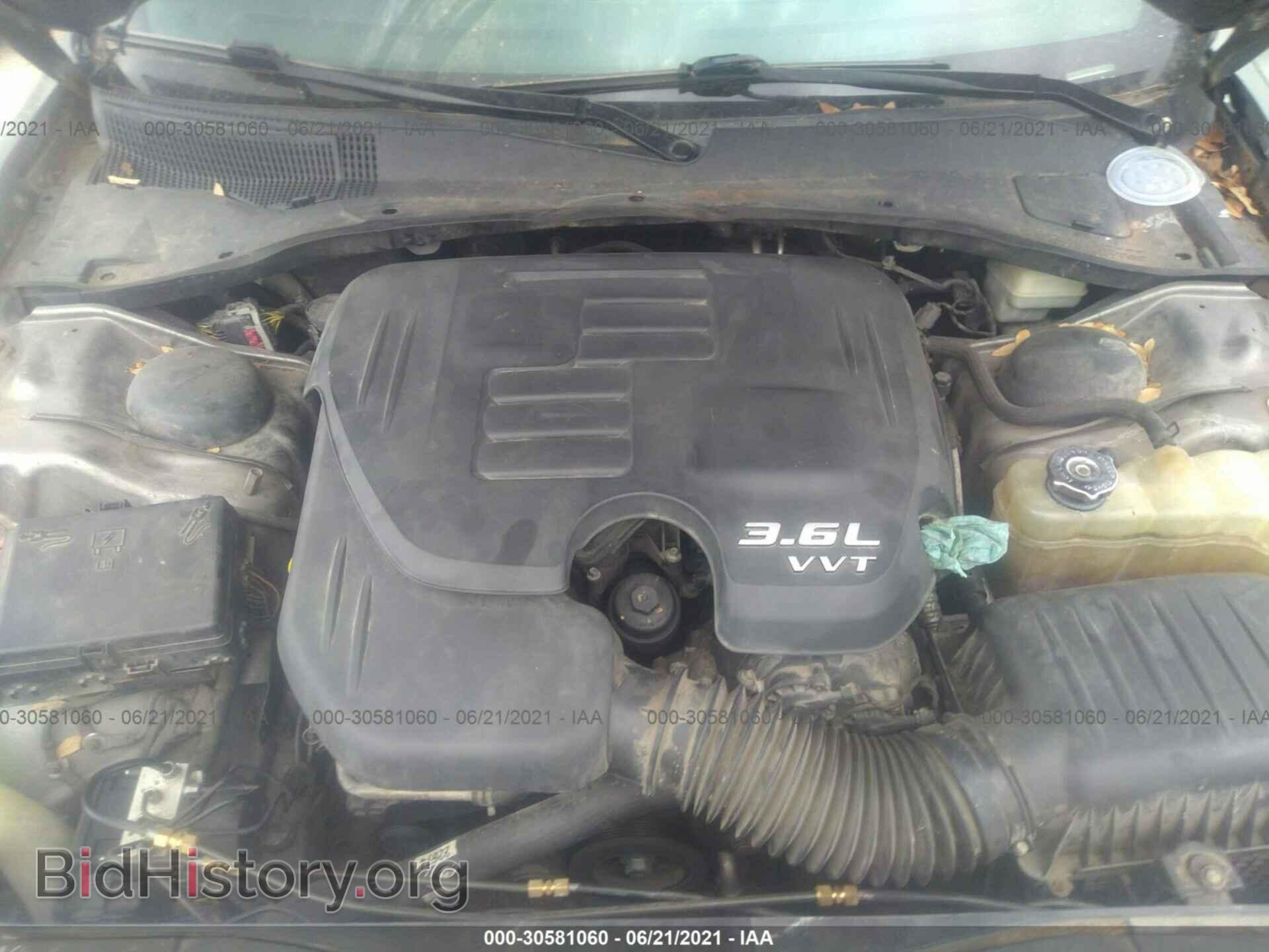 2011 CHRYSLER 300 - VIN: 2C3CA5CG7BH599501 - Фото 10