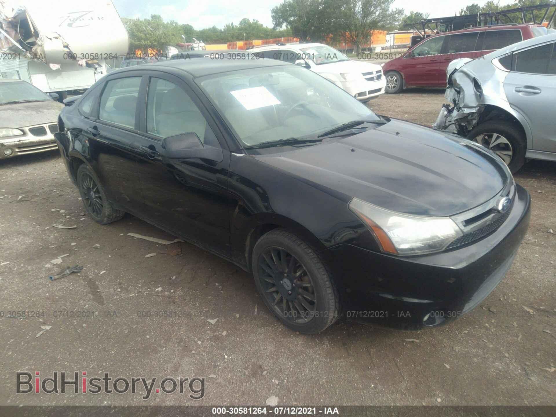 Photo 1FAHP3GN7AW198128 - FORD FOCUS 2010