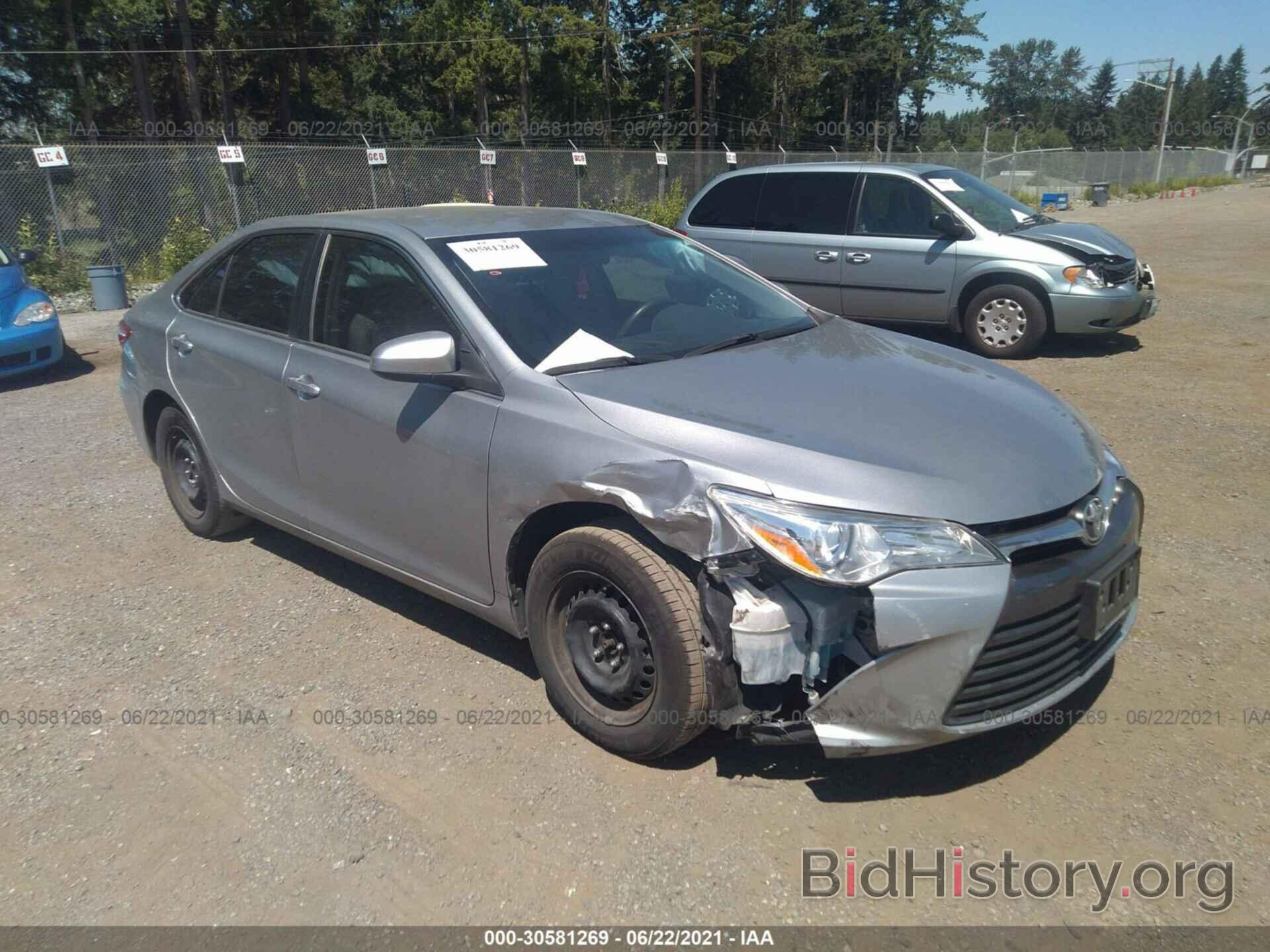 Photo 4T4BF1FK3FR511677 - TOYOTA CAMRY 2015