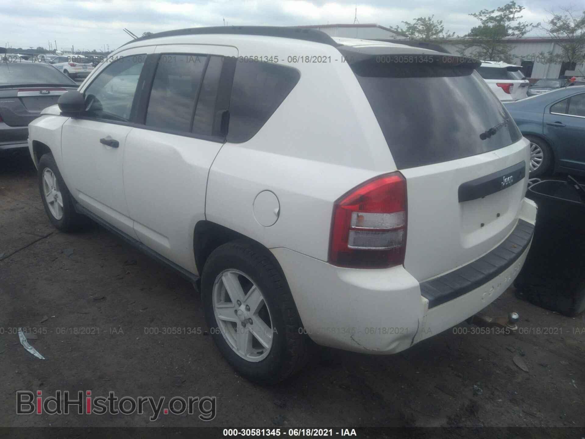 2007 JEEP COMPASS - VIN: 1J8FT470X7D386016 - Фото 3