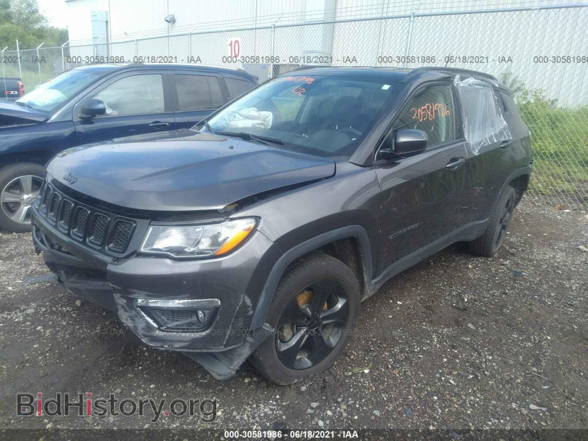 2018 JEEP COMPASS - VIN: 3C4NJDBB3JT478877 - Photo 2