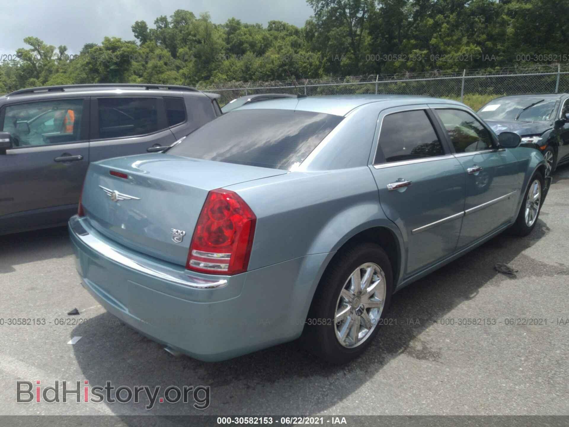 2008 CHRYSLER 300 - VIN: 2C3KA63H38H165630 - Фото 4