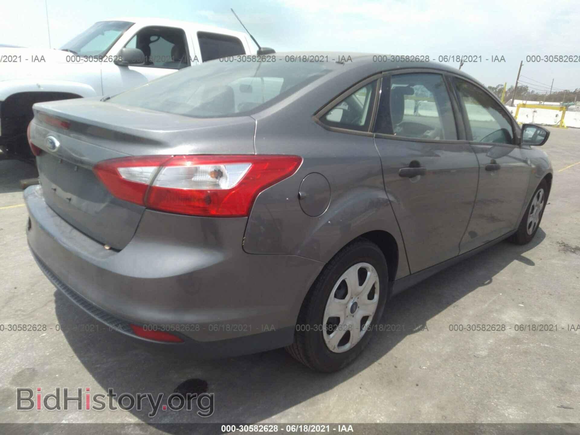 2012 FORD FOCUS - VIN: 1FAHP3E28CL324316 - Photo 4