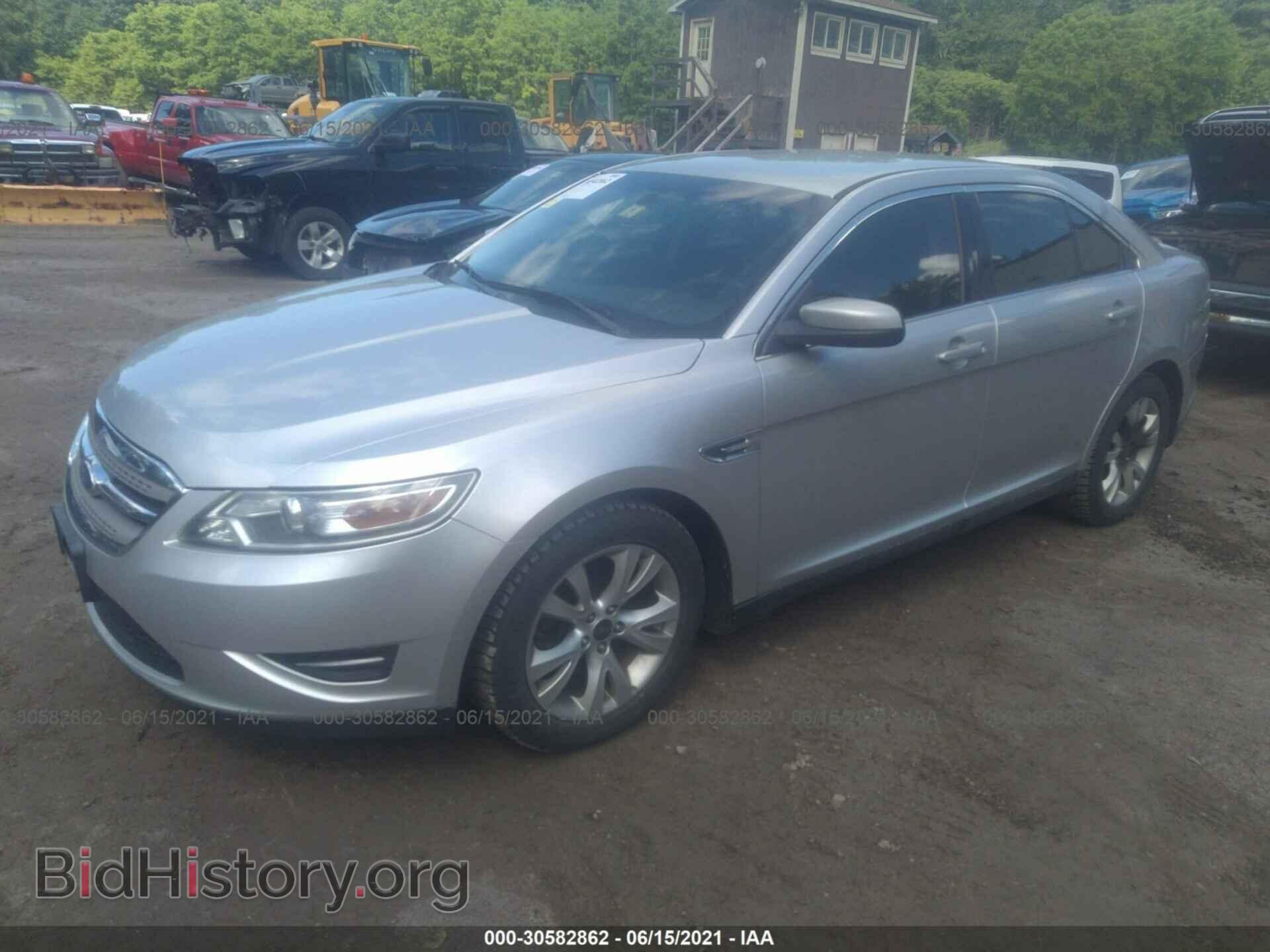 2012 FORD TAURUS - VIN: 1FAHP2HW1CG106803 - Фото 2