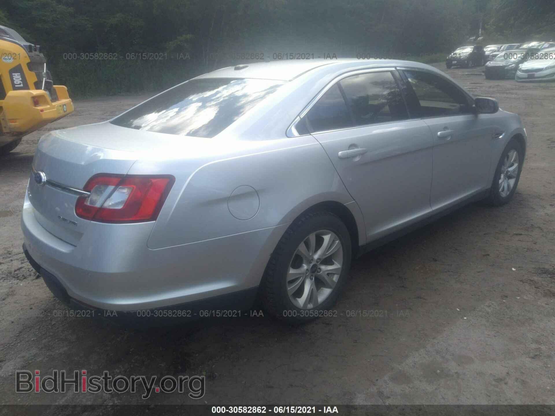 2012 FORD TAURUS - VIN: 1FAHP2HW1CG106803 - Фото 4