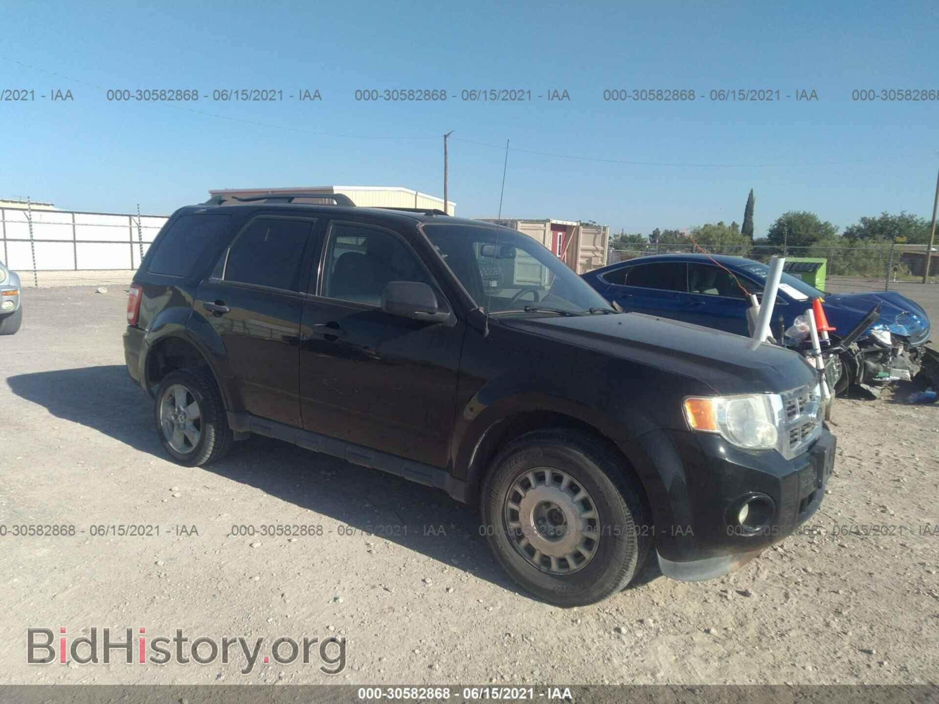 Photo 1FMCU0D78CKB90952 - FORD ESCAPE 2012