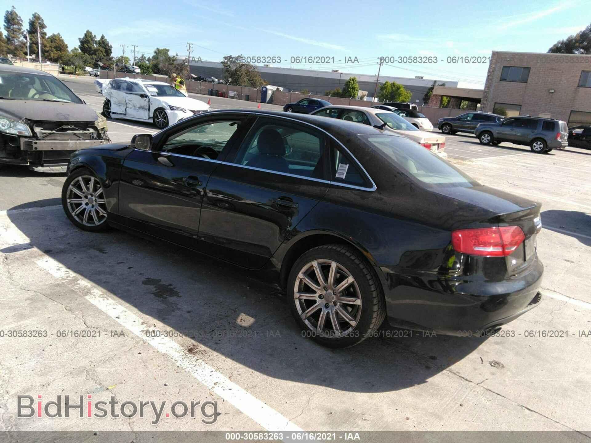 2010 AUDI A4 - VIN: WAUFFAFLXAN008009 - Фото 3