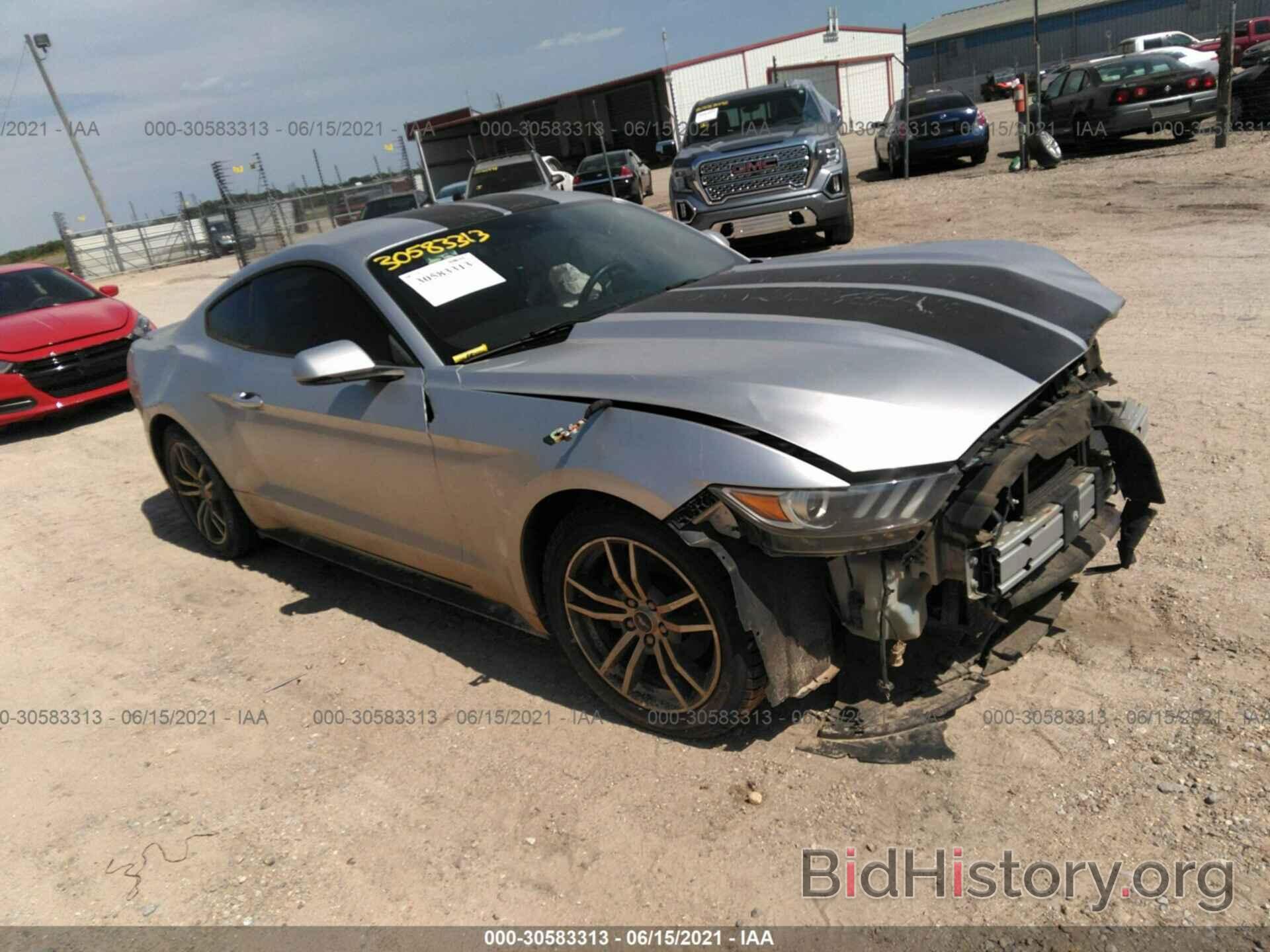 Photo 1FA6P8TH7F5393034 - FORD MUSTANG 2015
