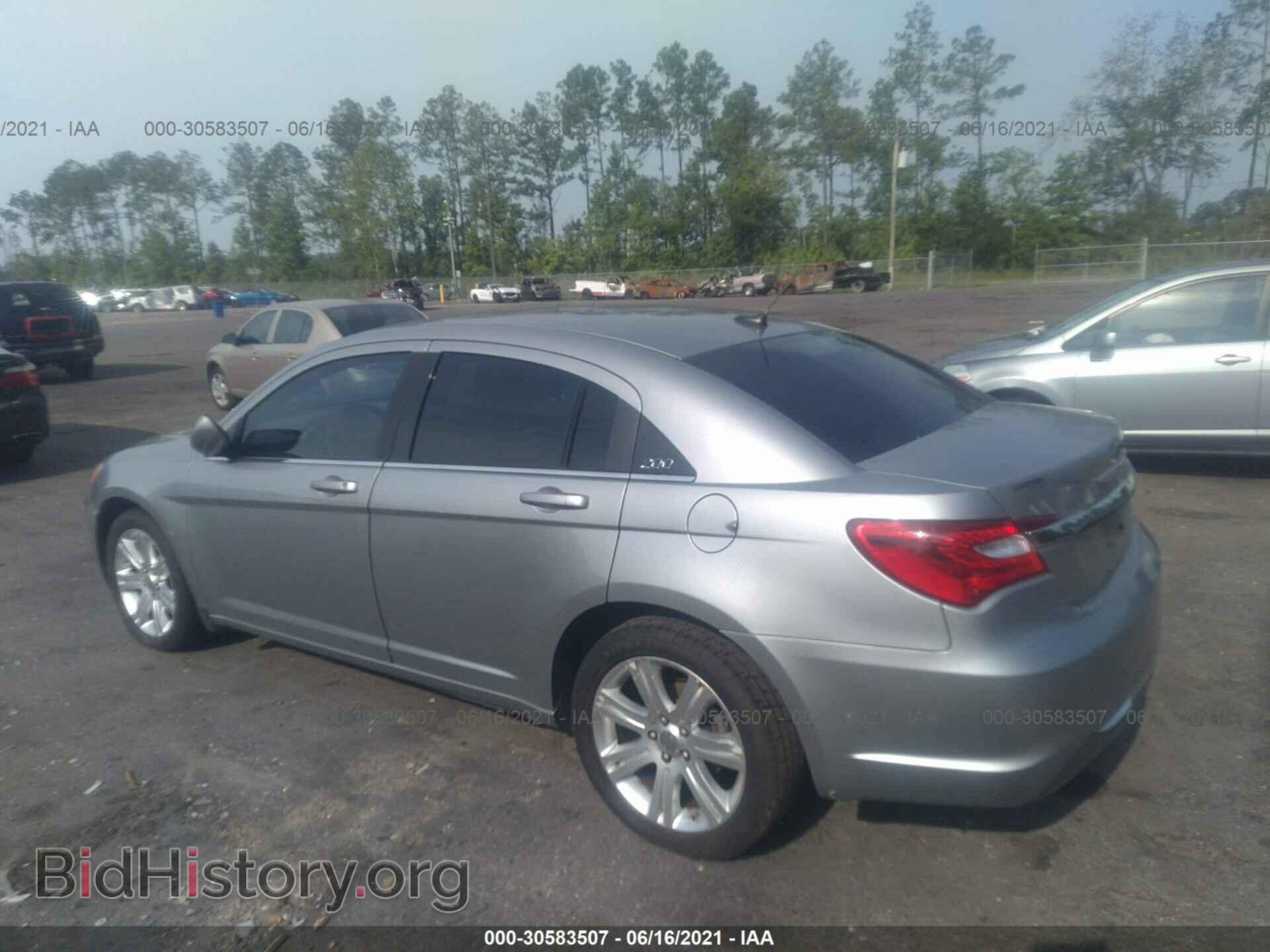 2013 CHRYSLER 200 - VIN: 1C3CCBAB2DN660392 - Фото 3