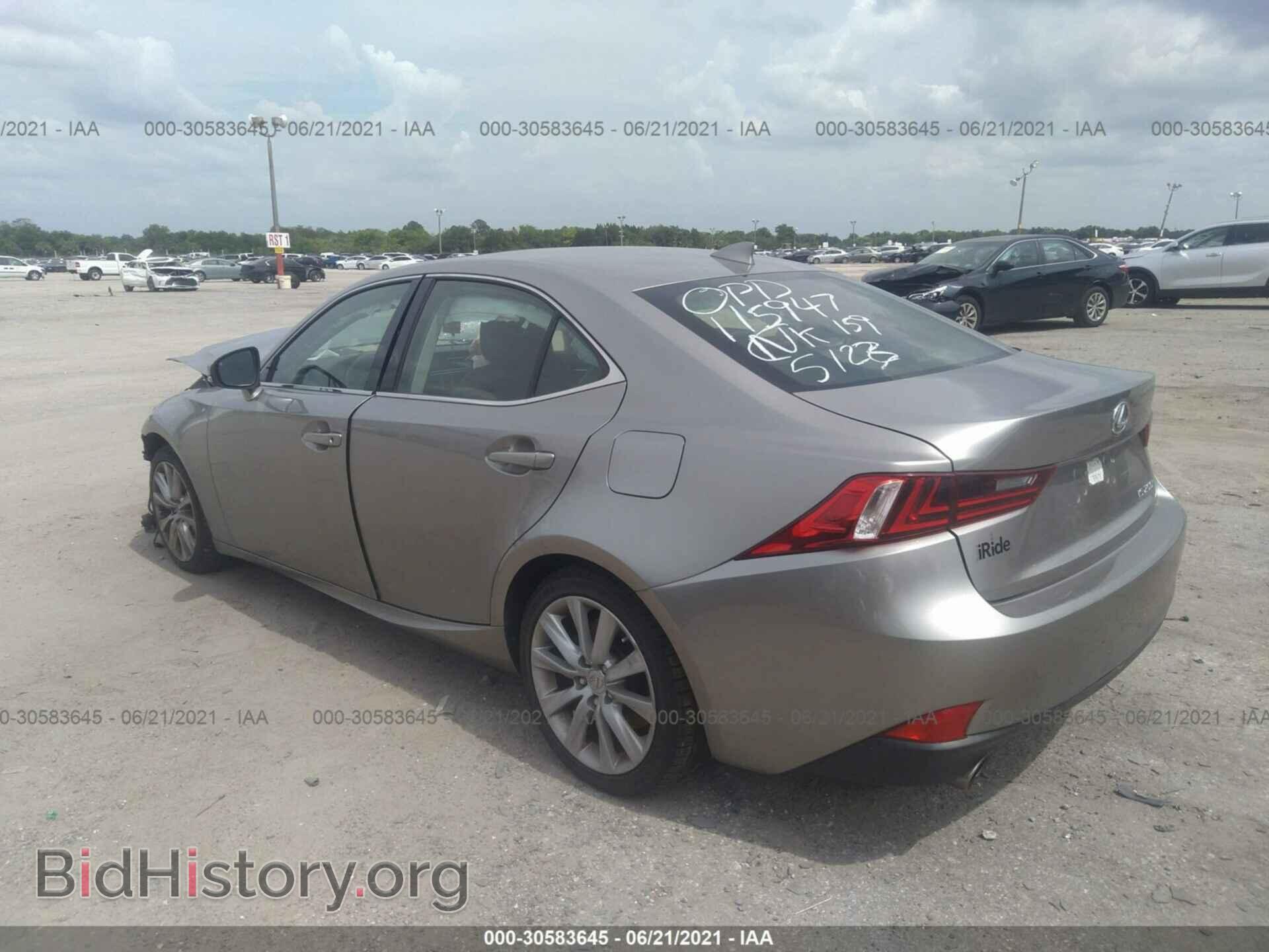2016 LEXUS IS 200T - VIN: JTHBA1D27G5016831 - Фото 3