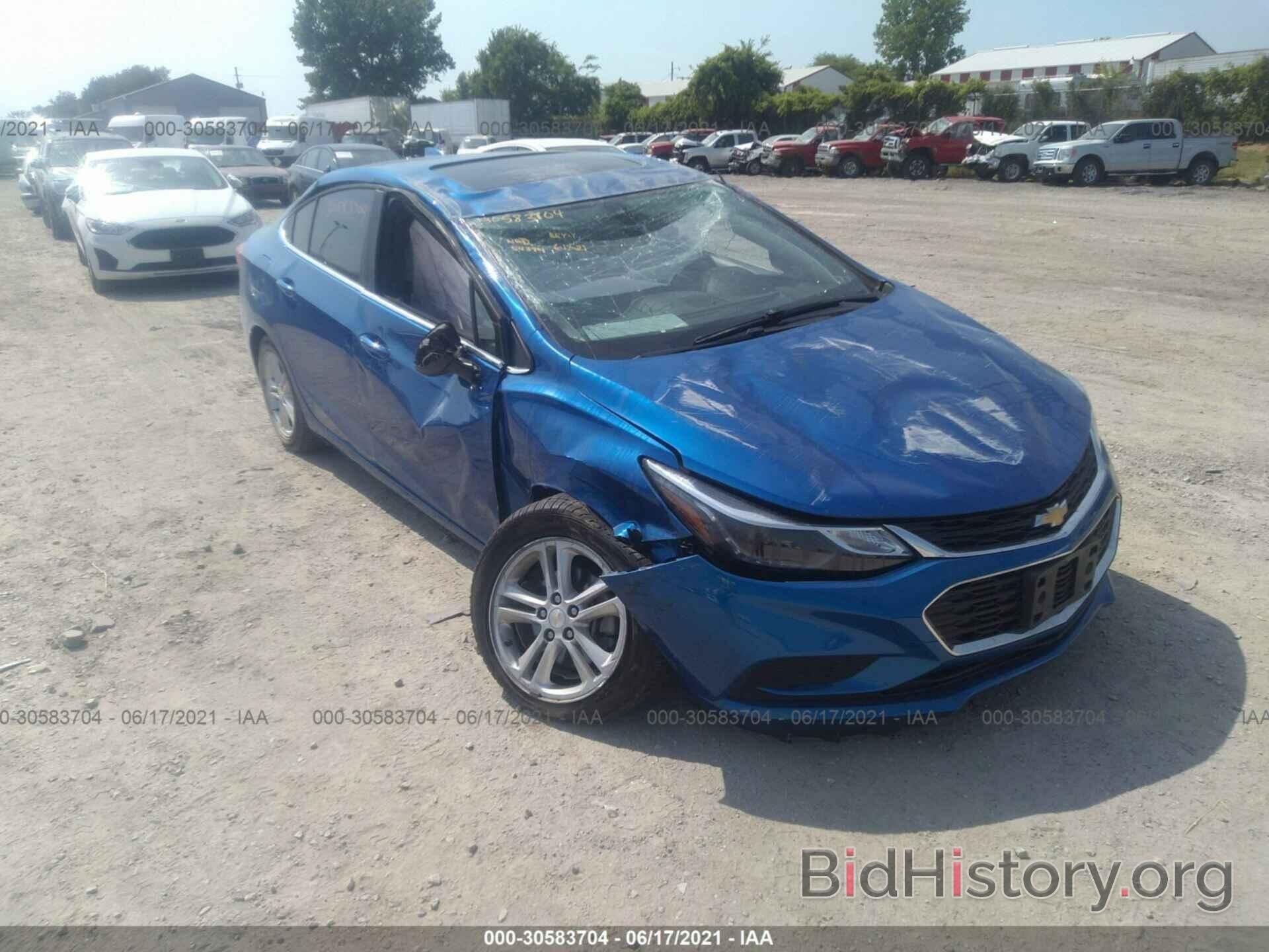 Photo 1G1BE5SM8H7215676 - CHEVROLET CRUZE 2017