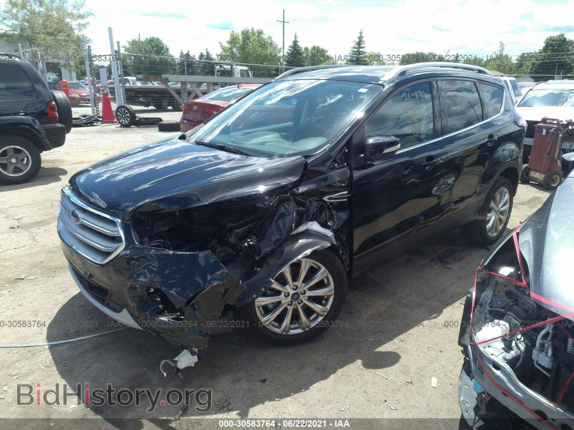 2017 FORD ESCAPE - VIN: 1FMCU0J96HUD51235 - Фото 2