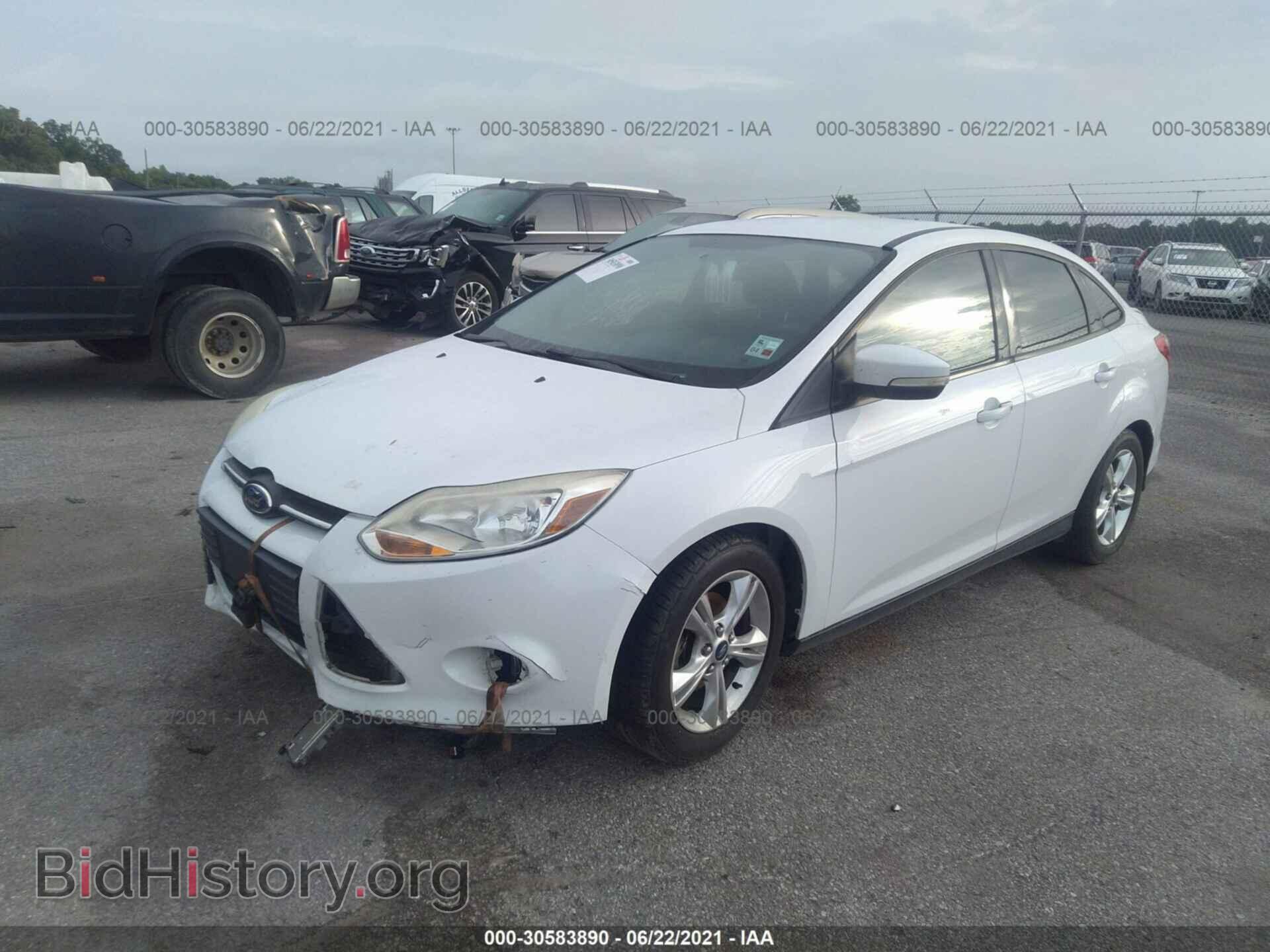 2014 FORD FOCUS - VIN: 1FADP3F2XEL171471 - Фото 2