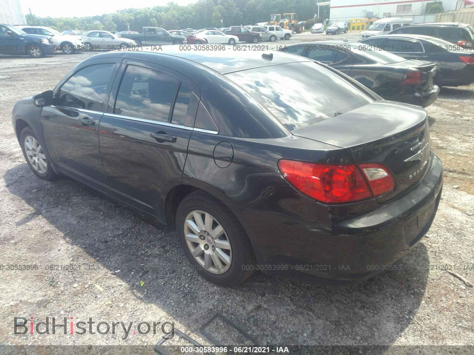 2010 CHRYSLER SEBRING - VIN: 1C3CC4FBXAN137749 - Фото 3