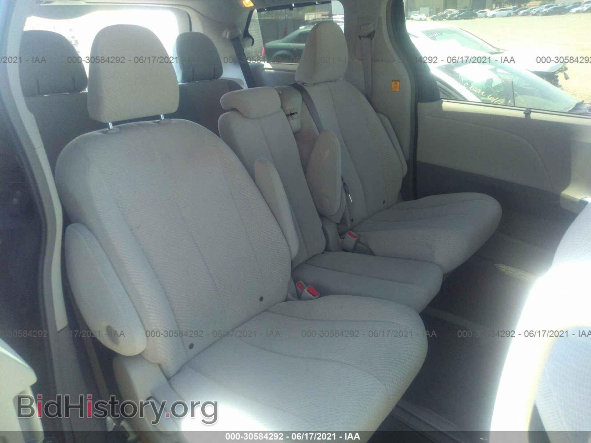 2012 TOYOTA SIENNA - VIN: 5TDKK3DC3CS215298 - Фото 8