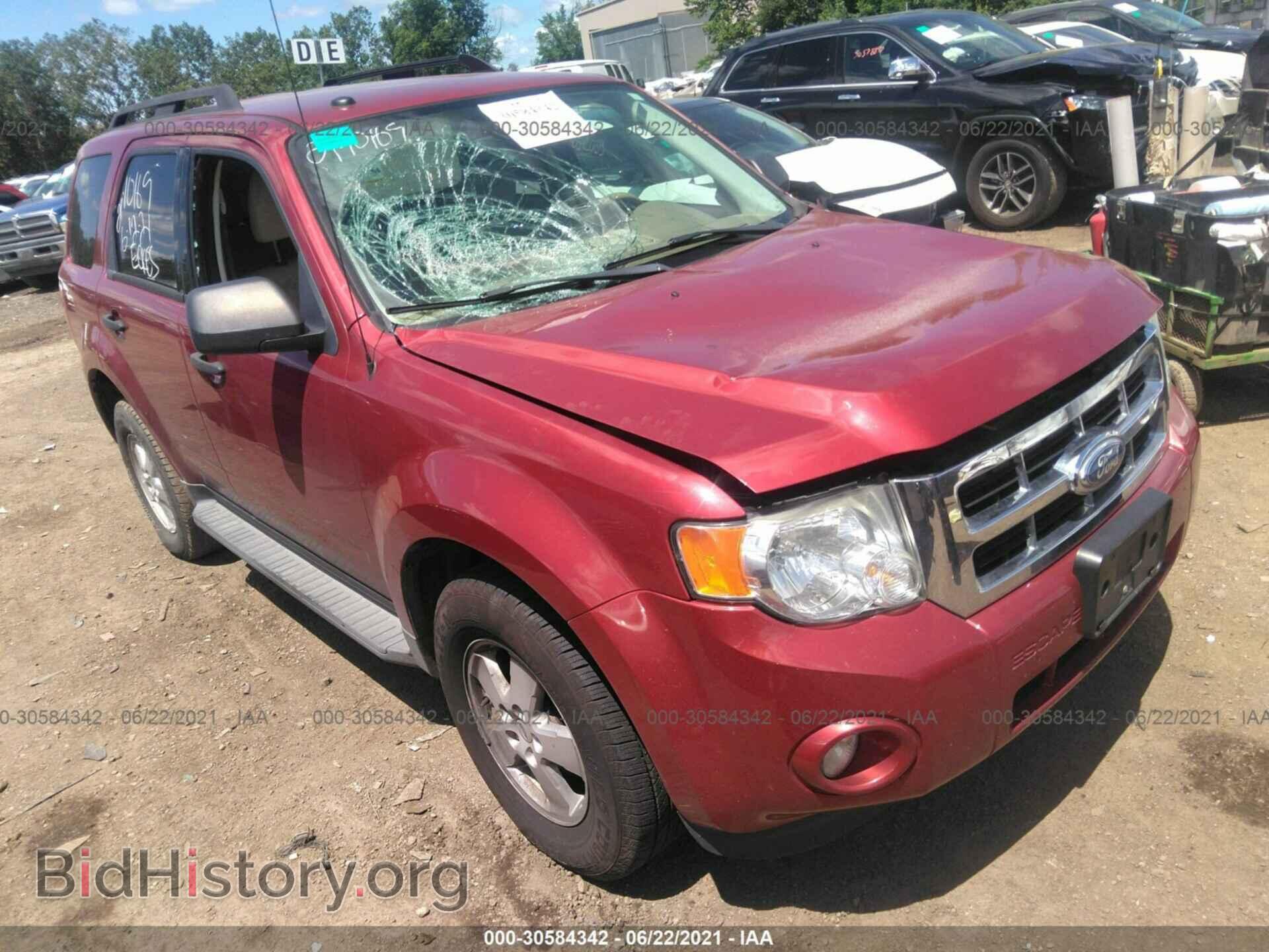 Фотография 1FMCU0D79CKB05519 - FORD ESCAPE 2012