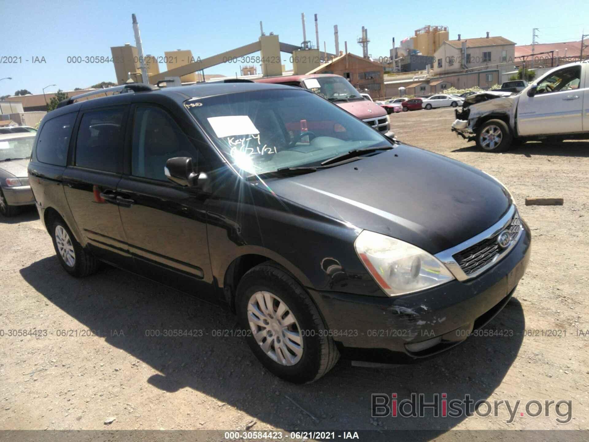 Photo KNDMG4C7XB6379733 - KIA SEDONA 2011