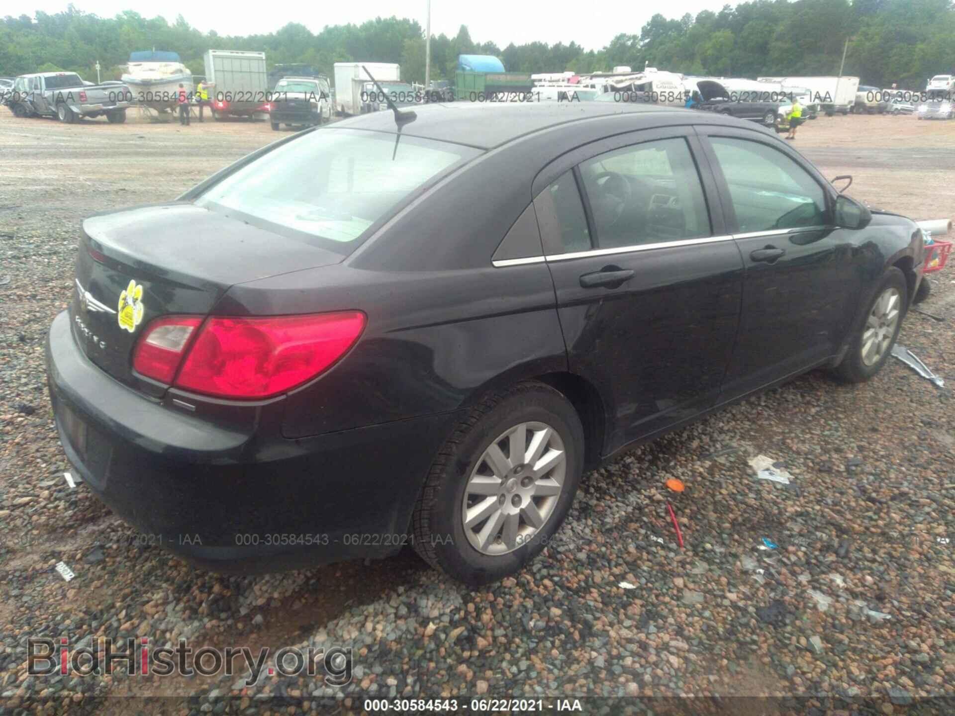 2010 CHRYSLER SEBRING - VIN: 1C3CC4FB6AN232759 - Фото 4